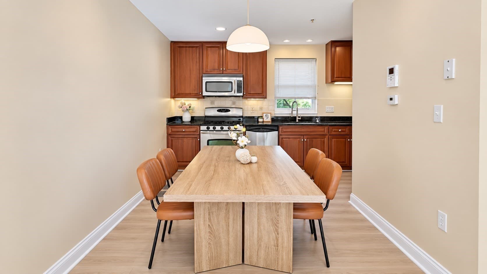 Condominium at 310-324 Rindge Ave # 6, Cambridge MA 02140, Cambridge, photo 4 of 15