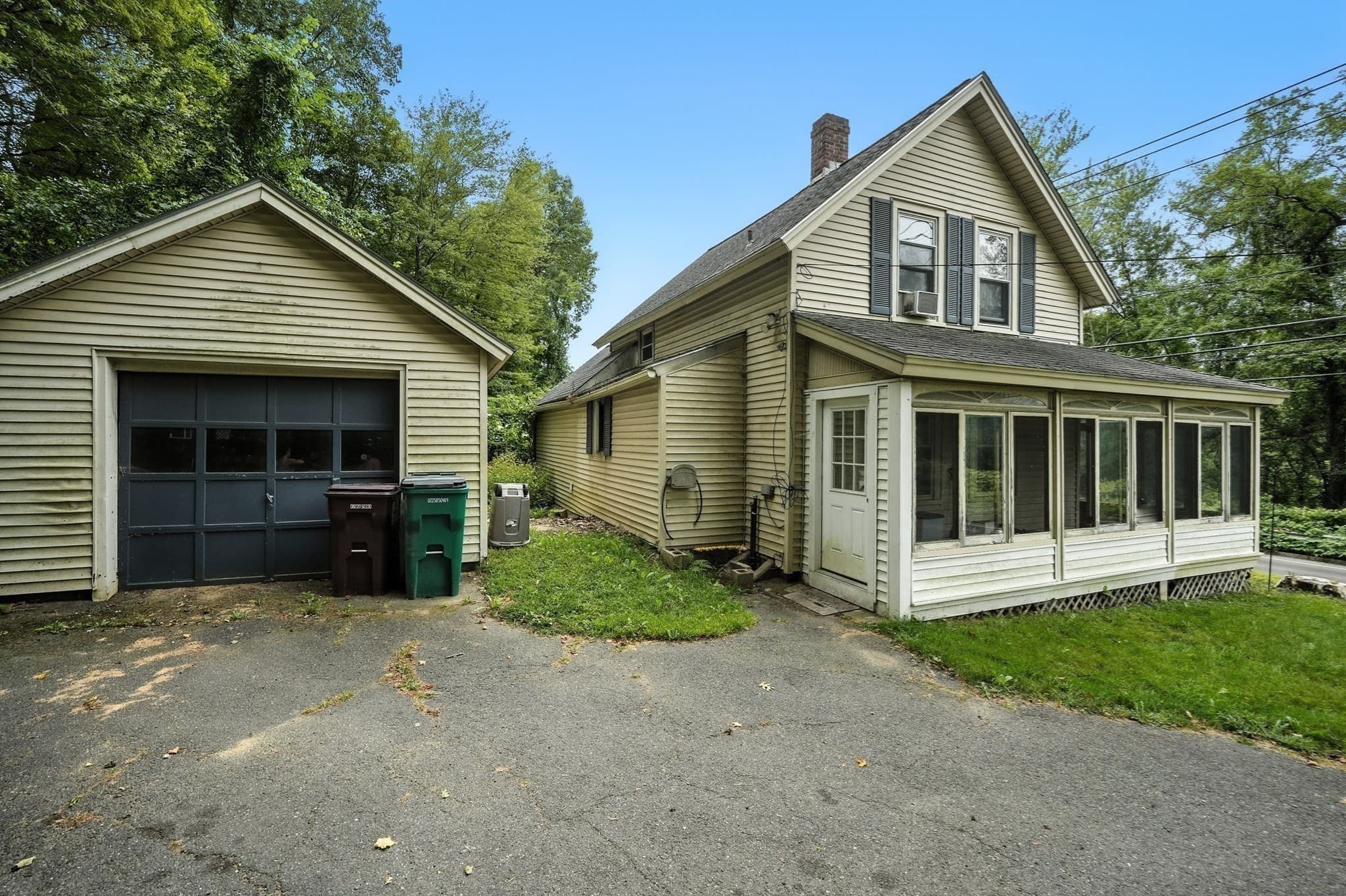 734 Greenfield Rd, Deerfield MA 01342