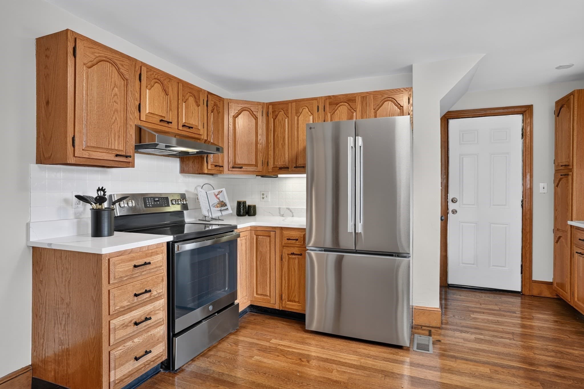 Multi Family at 330-332 Charles River Rd, Watertown MA 02472, Watertown, photo 14 of 41