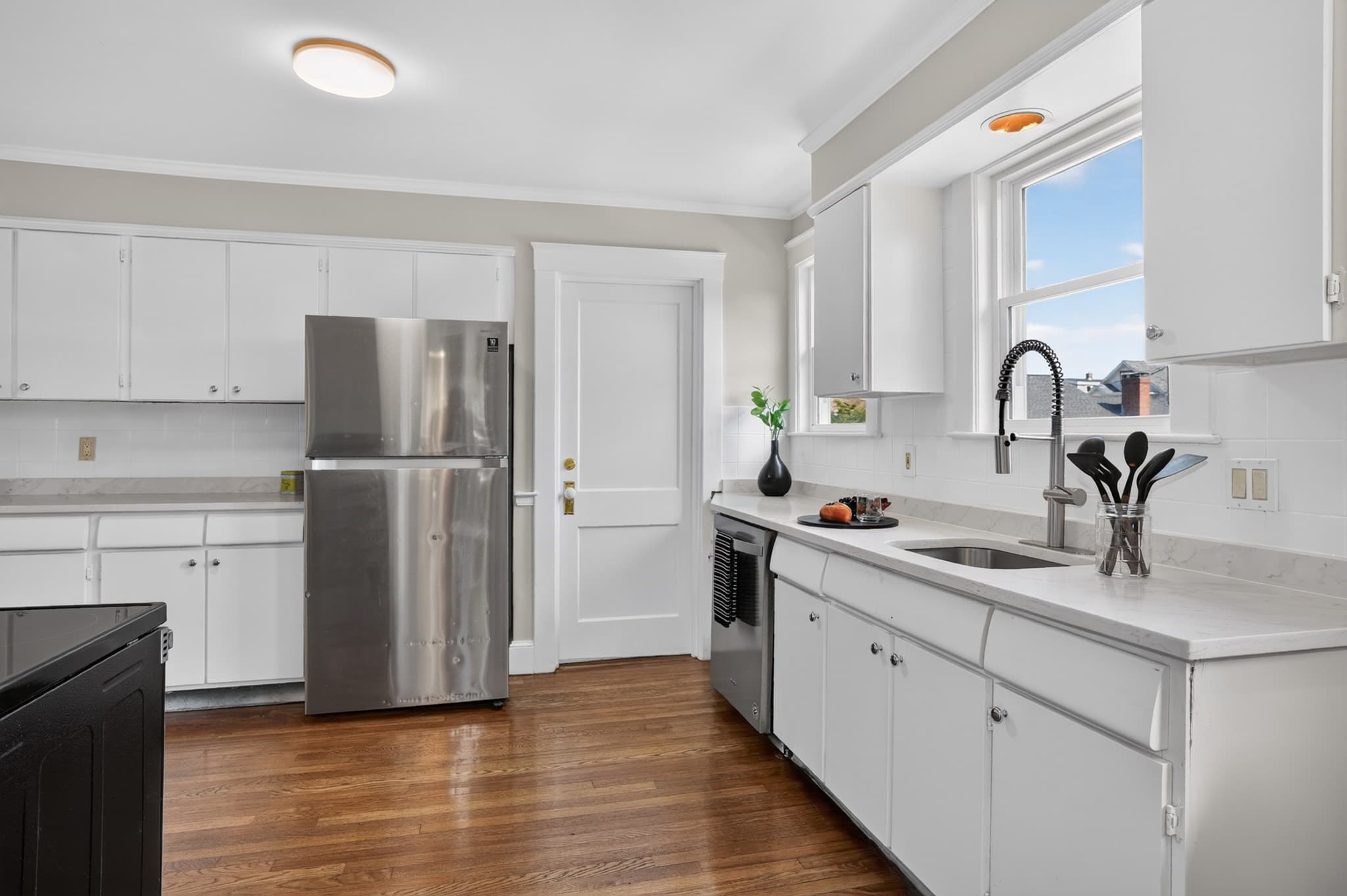 Condominium at 330 Charles River Rd # 330, Watertown MA 02472, Watertown, photo 12 of 38