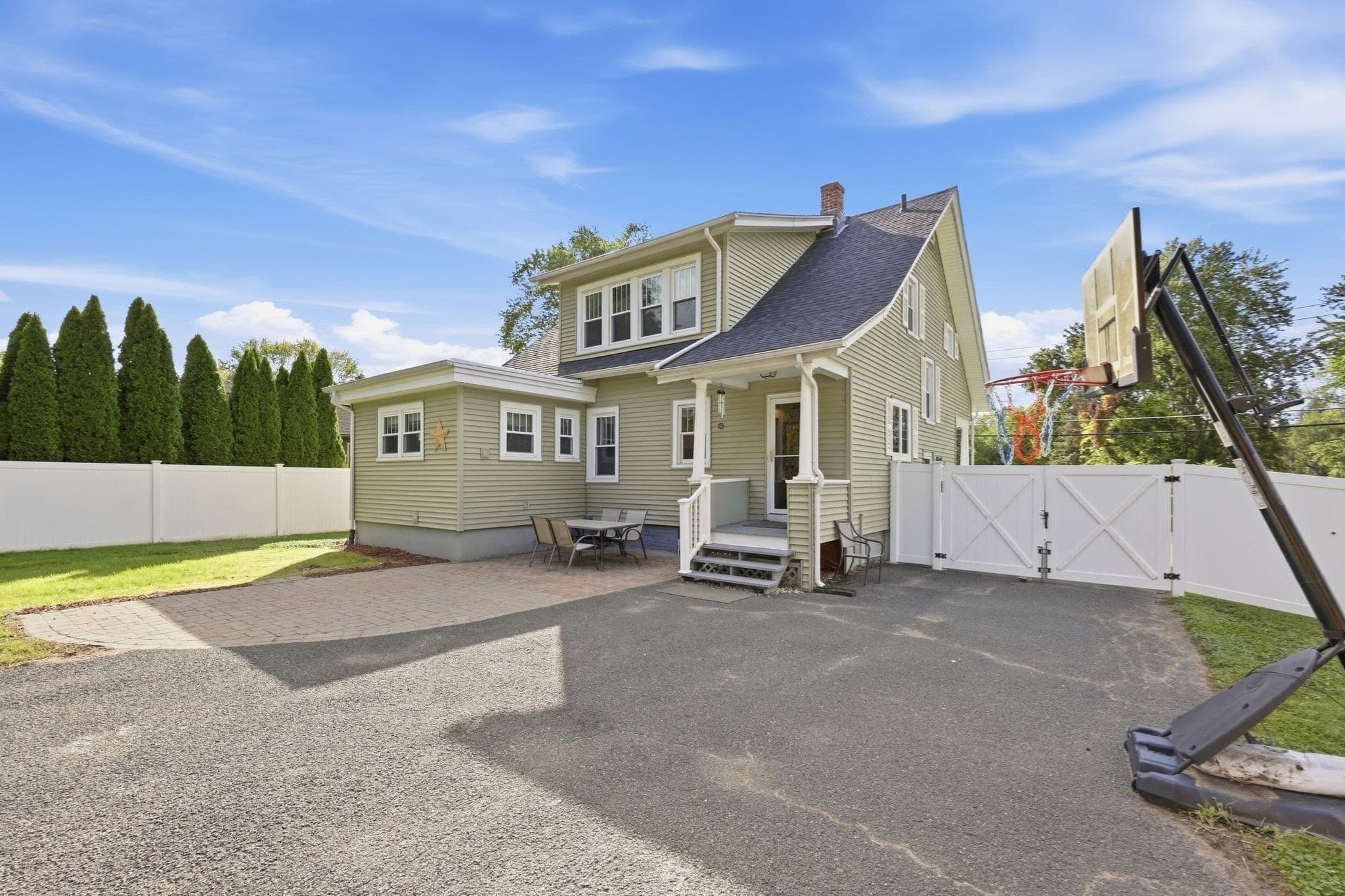 Single Family Residence at 154 Ely Ave, West Springfield MA 01089, West Springfield, photo 30 of 42