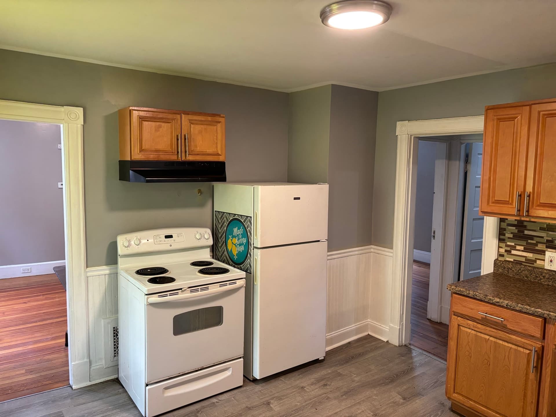 Attached (Townhouse/Rowhouse/Duplex) at 140 Yale St # 1, Springfield MA 01109, photo 4 of 9