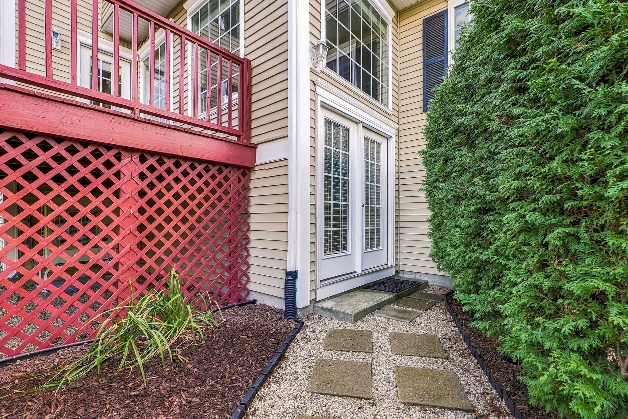Condominium at 4 Paul Revere # 4, Hopkinton MA 01748, Hopkinton, photo 27 of 33