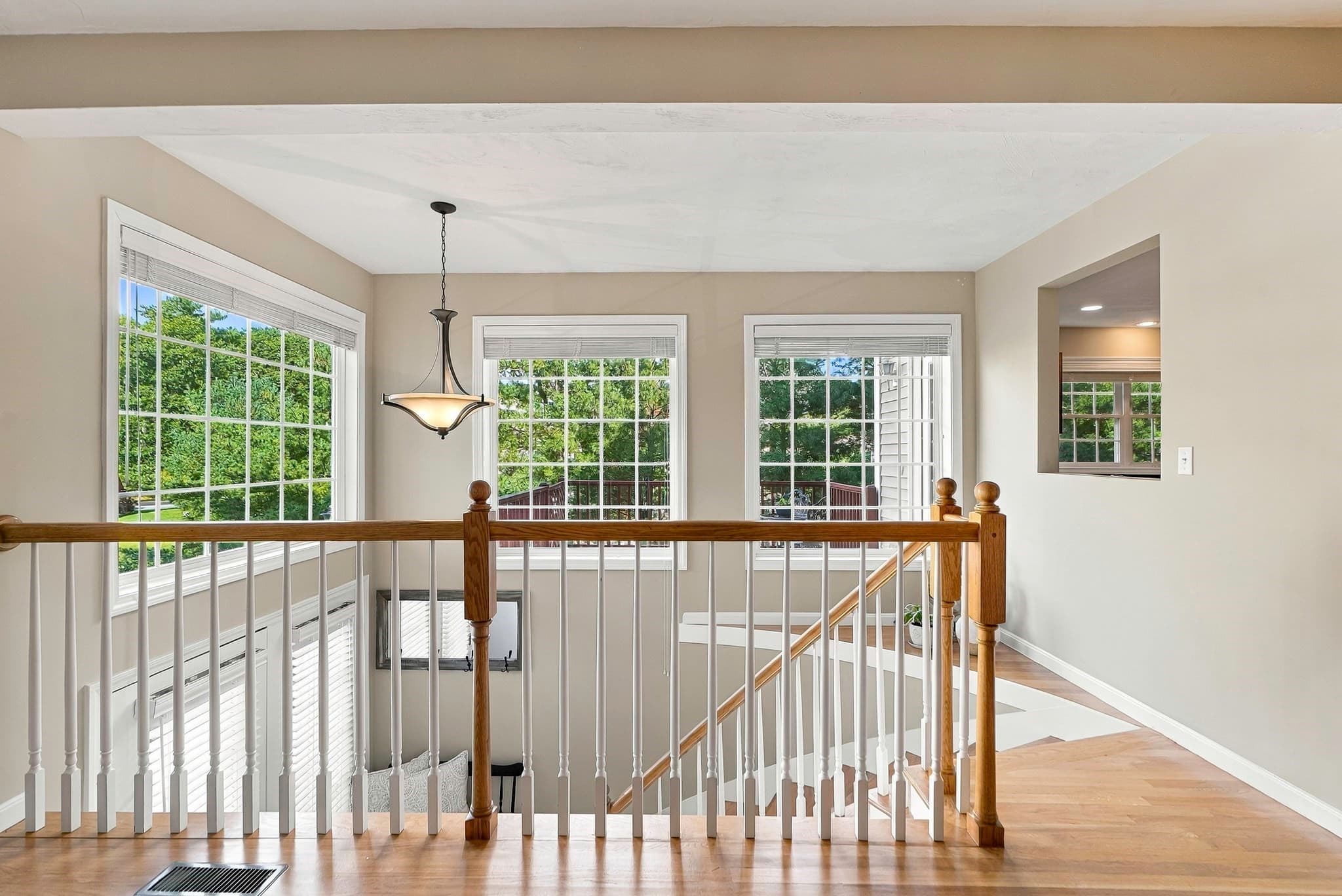 Condominium at 4 Paul Revere # 4, Hopkinton MA 01748, Hopkinton, photo 3 of 33