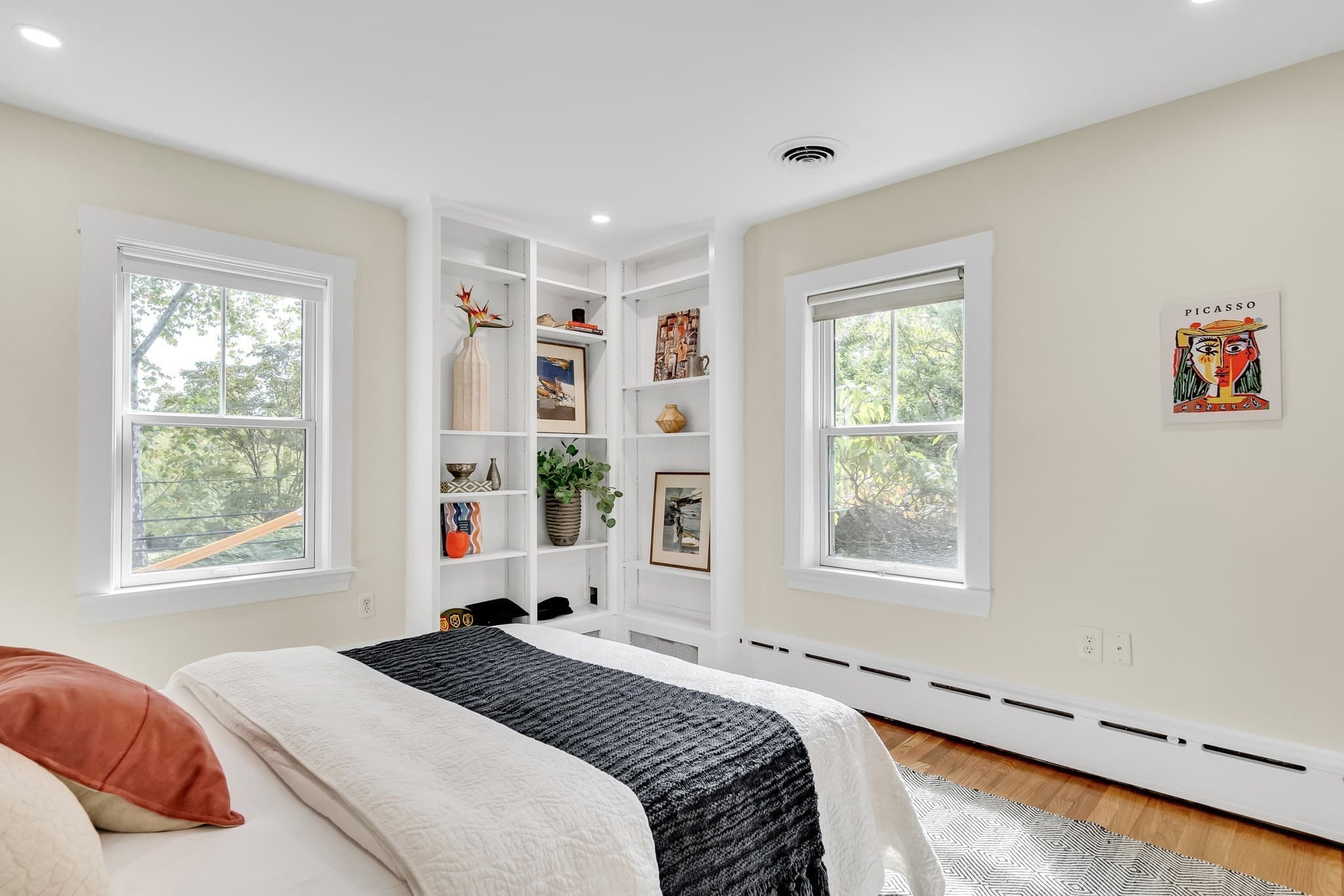 Condominium at 11 Sparks Street # 0, Cambridge MA 02140, Cambridge, photo 18 of 26