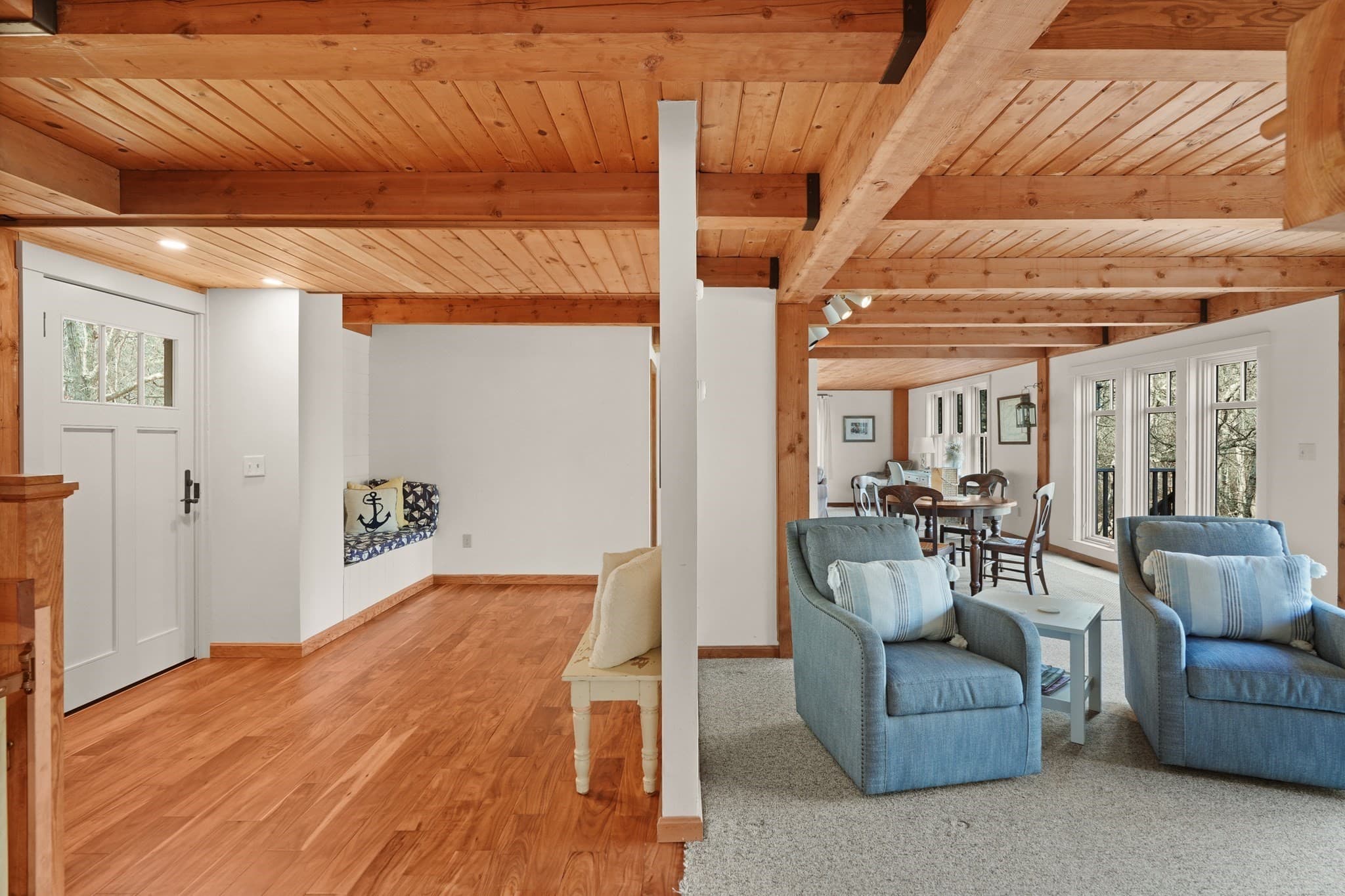 Single Family Residence at 8 Jeffers Way, Aquinnah MA 02535, Aquinnah, photo 13 of 42