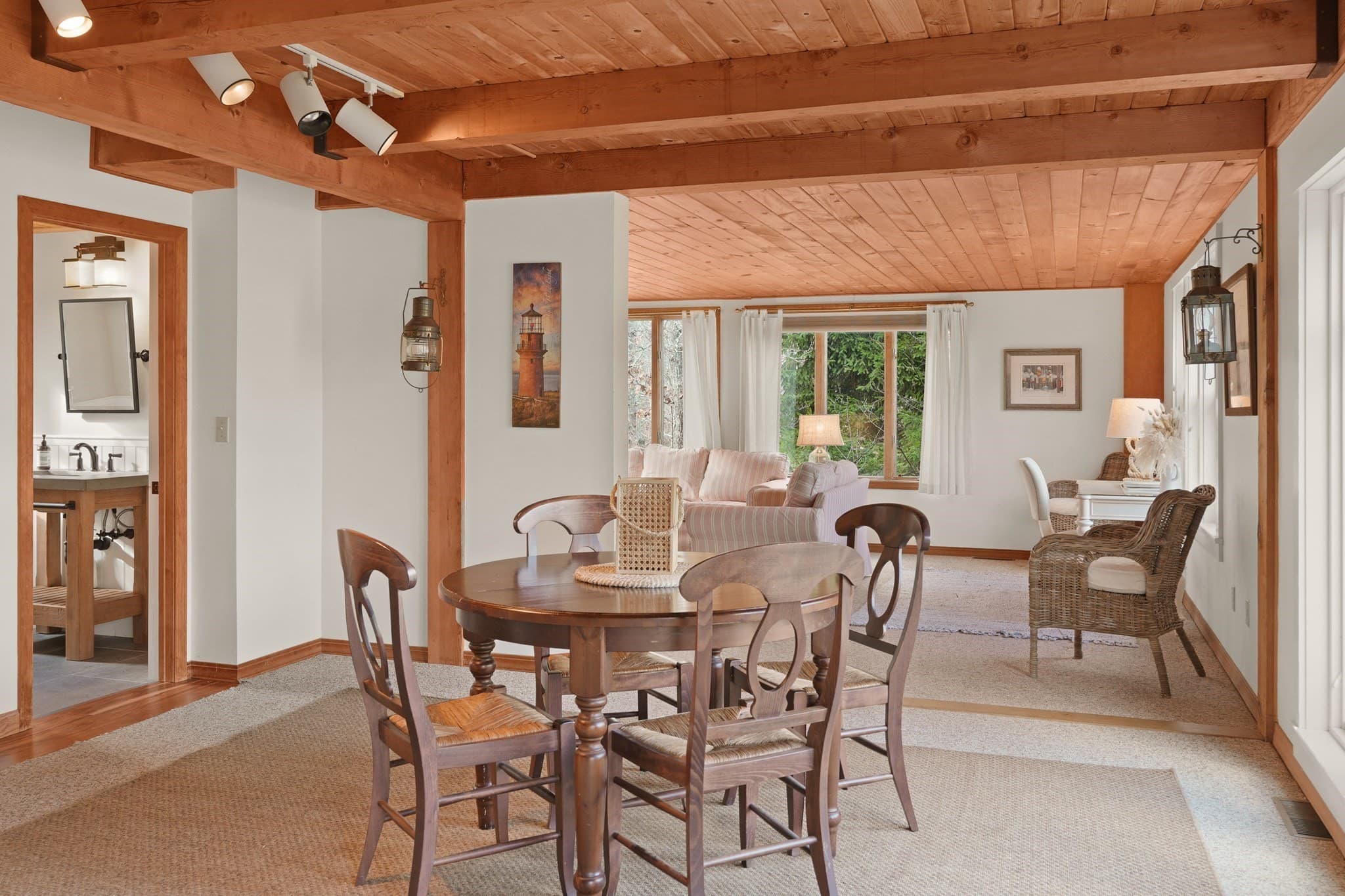 Single Family Residence at 8 Jeffers Way, Aquinnah MA 02535, Aquinnah, photo 16 of 42