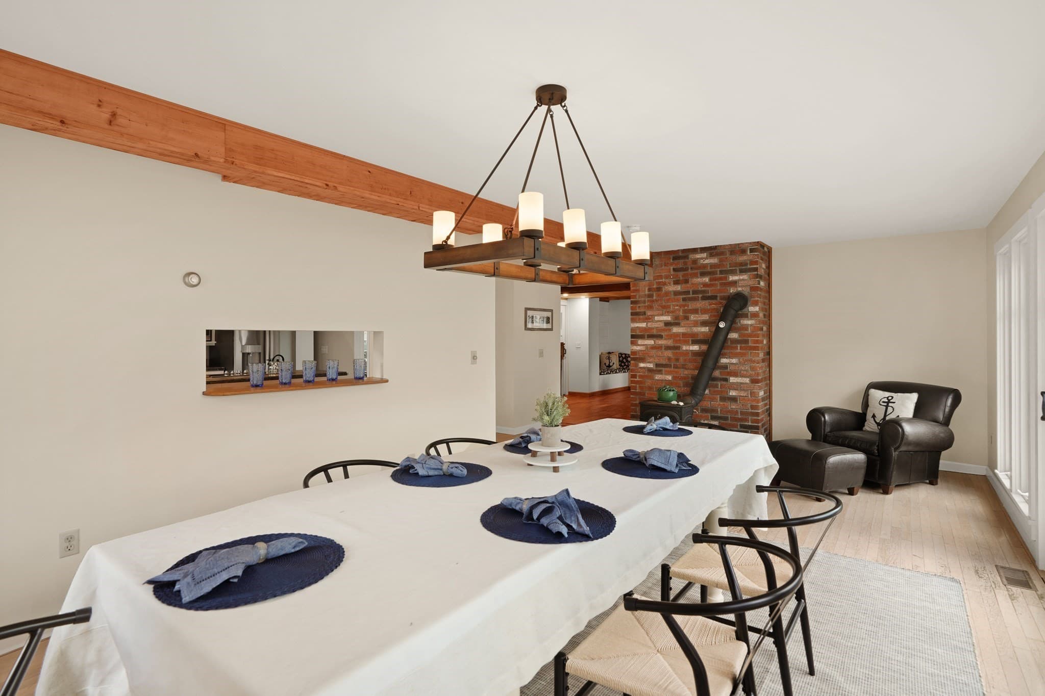 Single Family Residence at 8 Jeffers Way, Aquinnah MA 02535, Aquinnah, photo 12 of 42