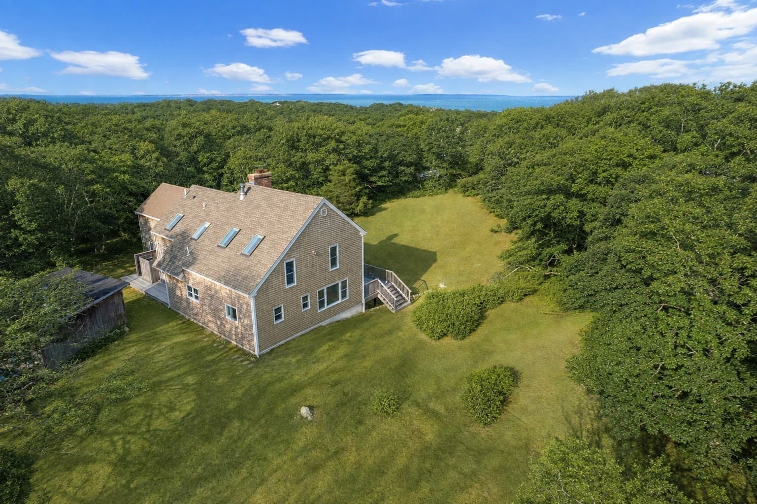 8 Jeffers Way, Aquinnah MA 02535