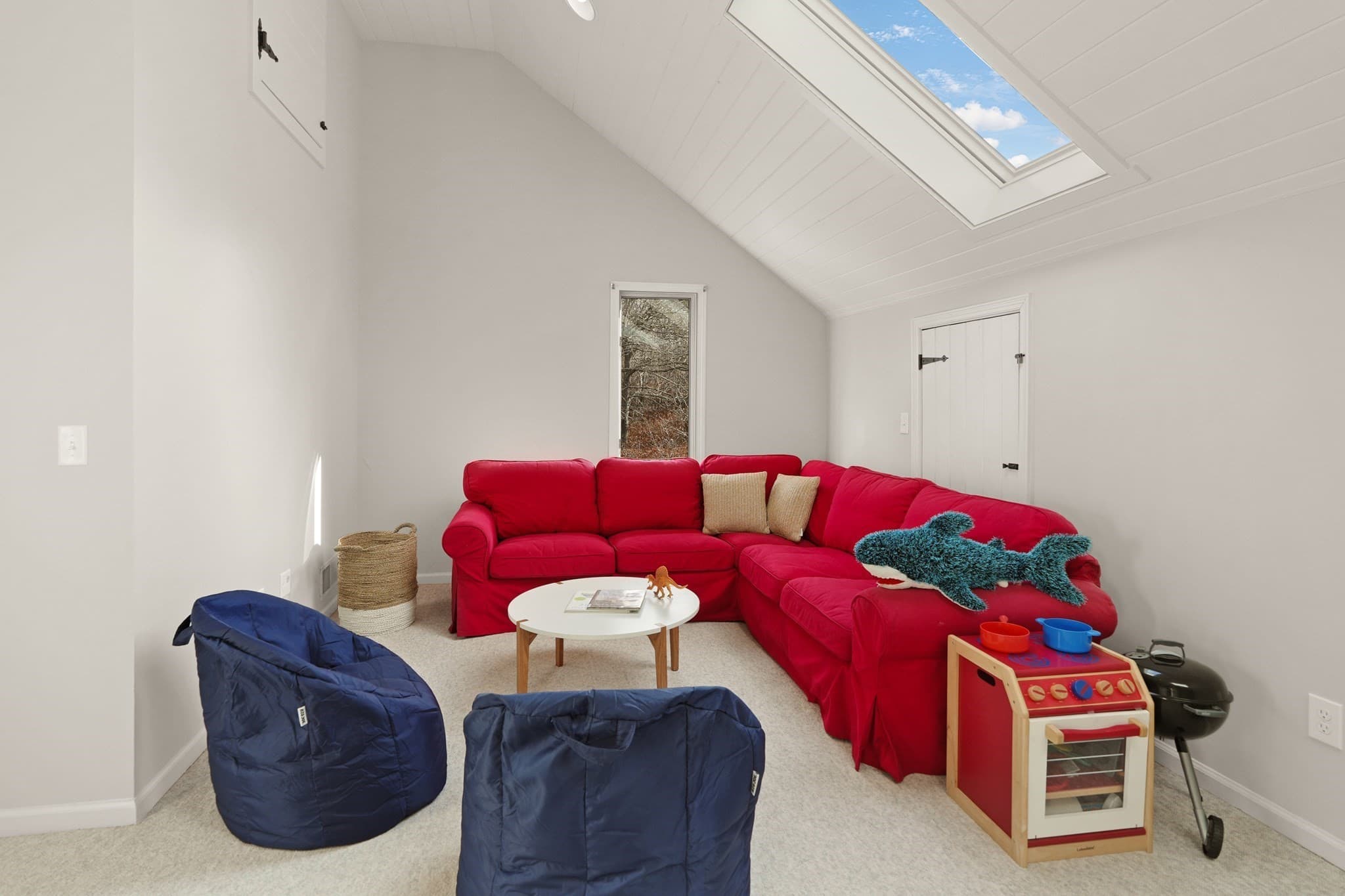 Single Family Residence at 8 Jeffers Way, Aquinnah MA 02535, Aquinnah, photo 28 of 42