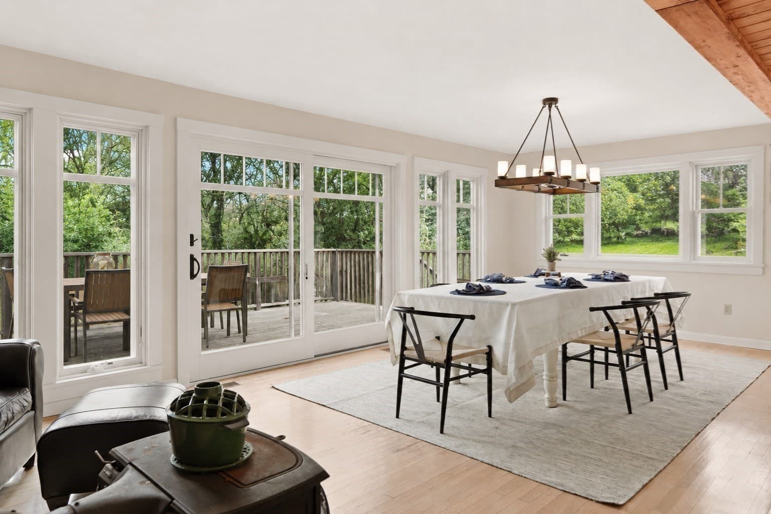 Single Family Residence at 8 Jeffers Way, Aquinnah MA 02535, Aquinnah, photo 10 of 42