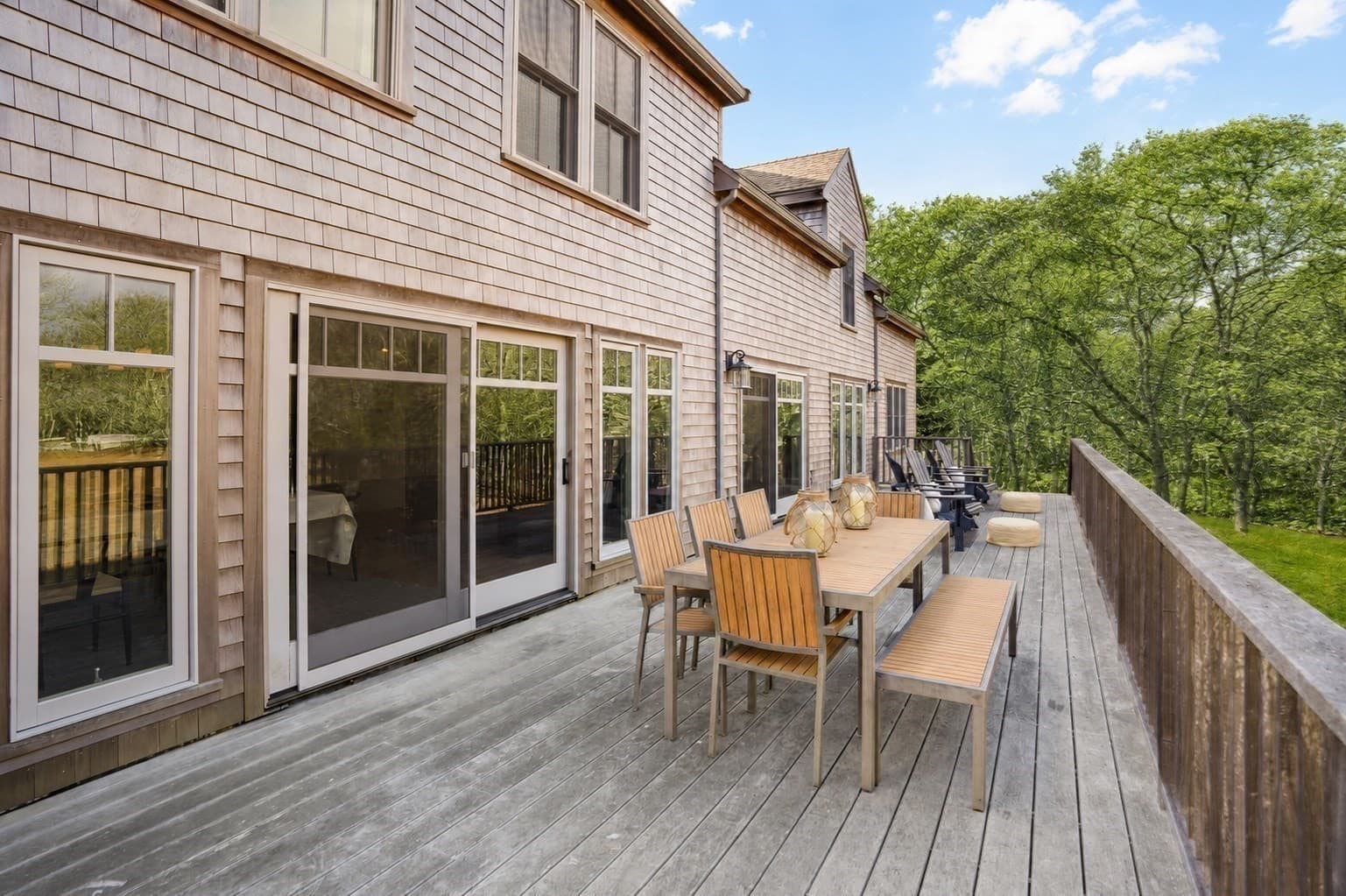 Single Family Residence at 8 Jeffers Way, Aquinnah MA 02535, Aquinnah, photo 11 of 42