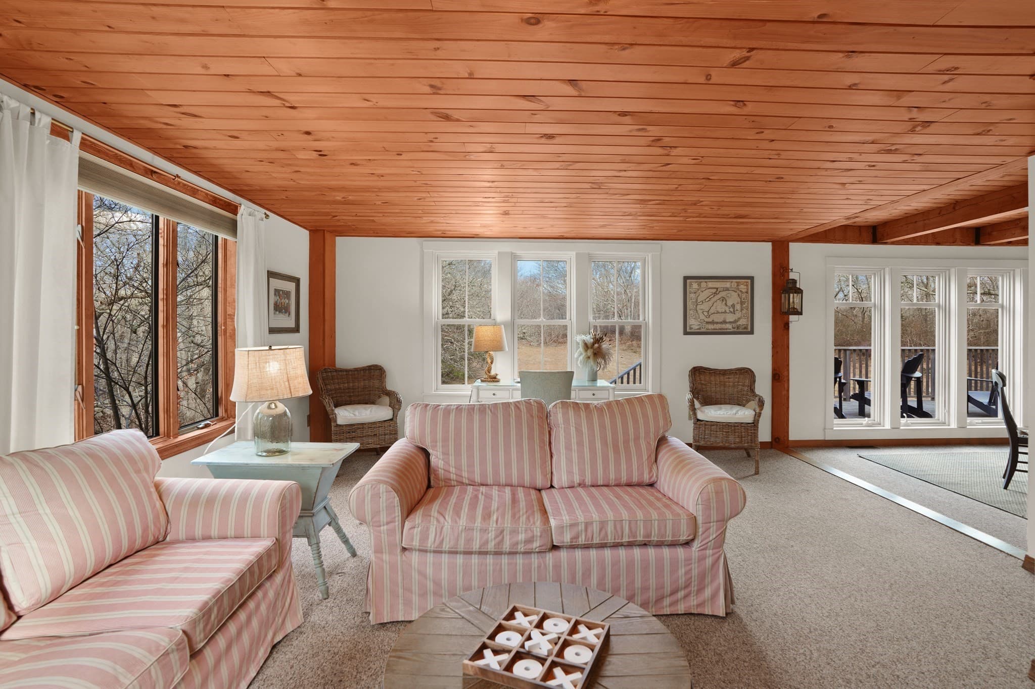 Single Family Residence at 8 Jeffers Way, Aquinnah MA 02535, Aquinnah, photo 19 of 42