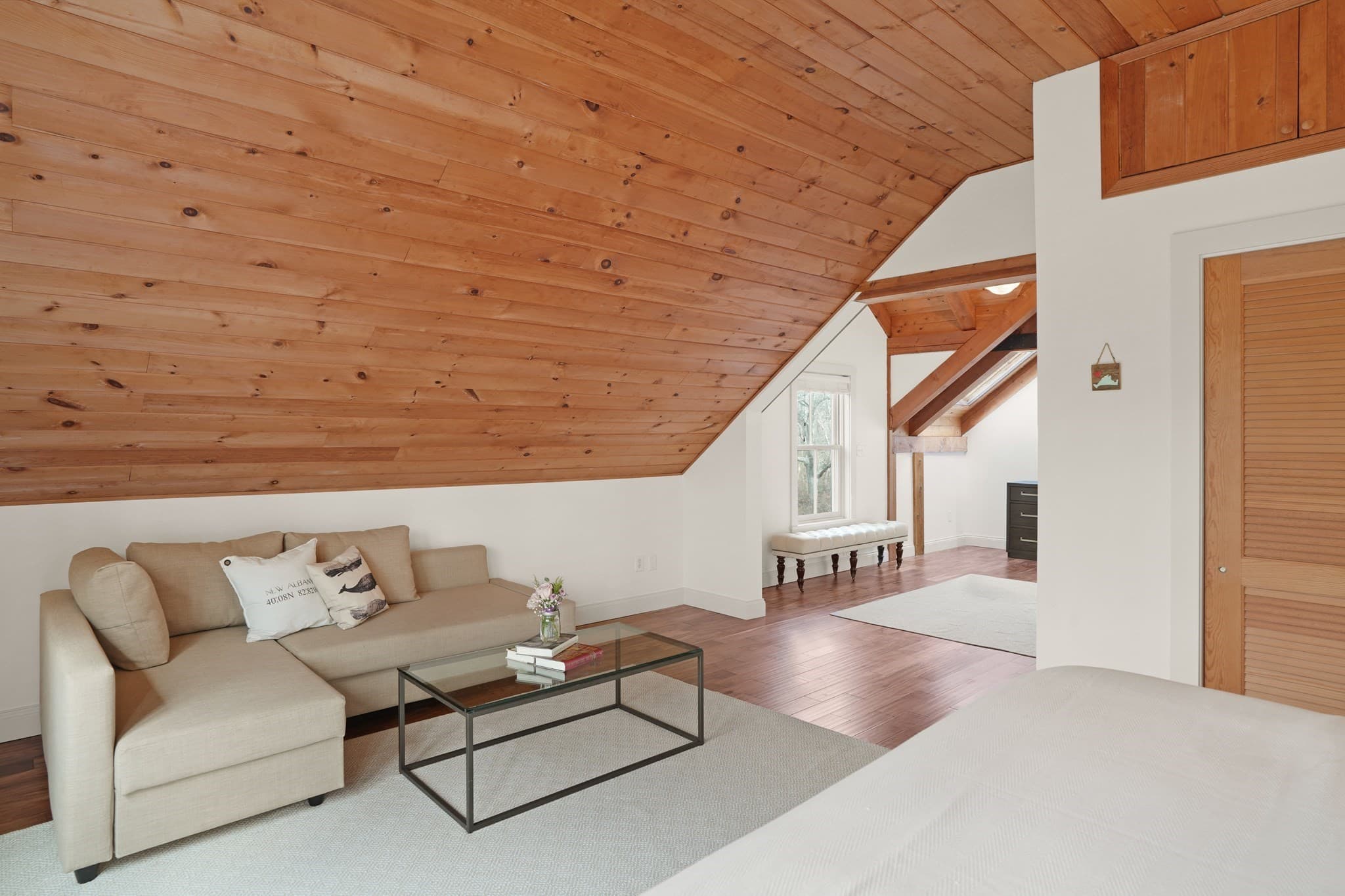 Single Family Residence at 8 Jeffers Way, Aquinnah MA 02535, Aquinnah, photo 25 of 42
