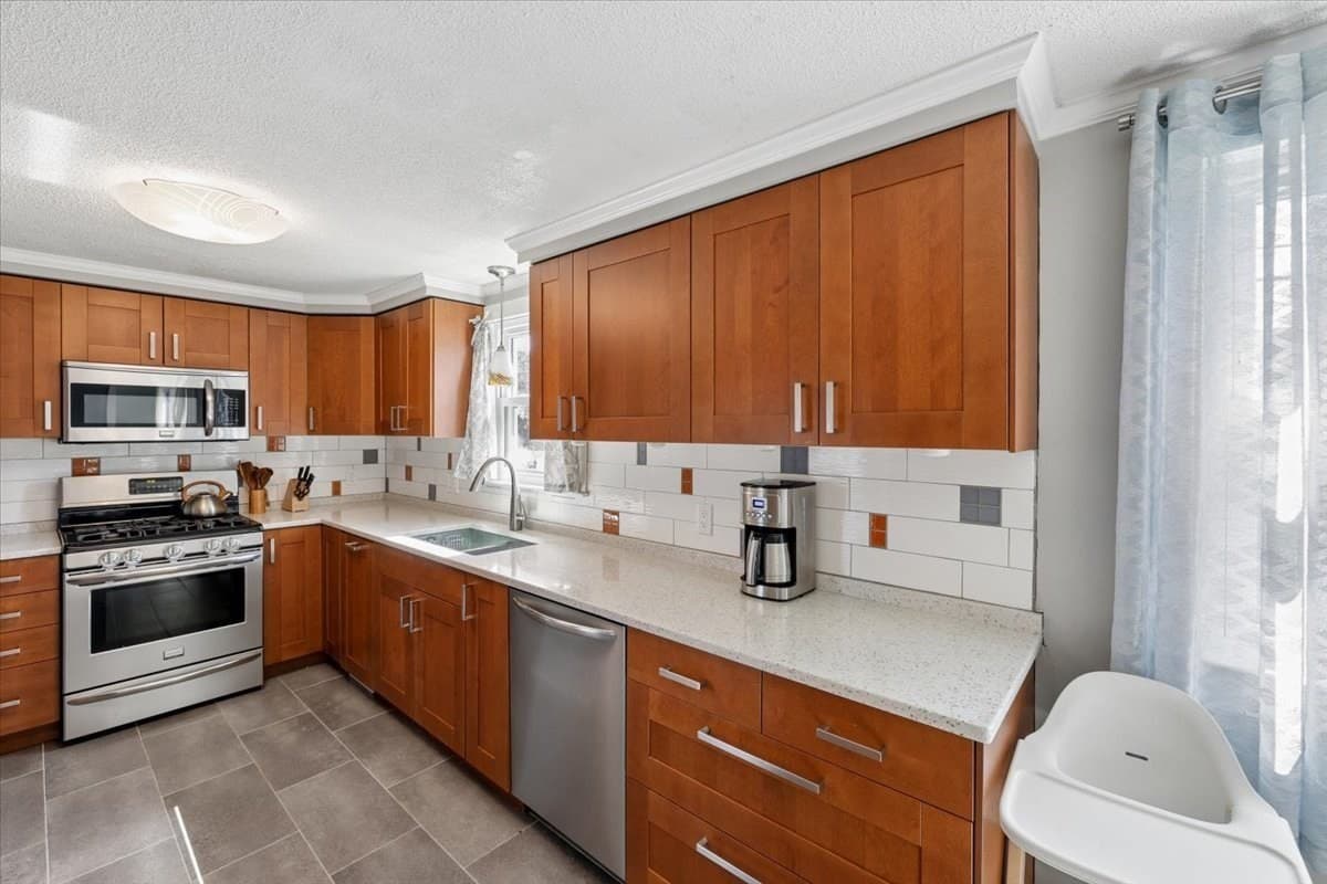 Single Family Residence at 751 Varnum Avenue, Lowell MA 01854, Lowell, photo 12 of 42