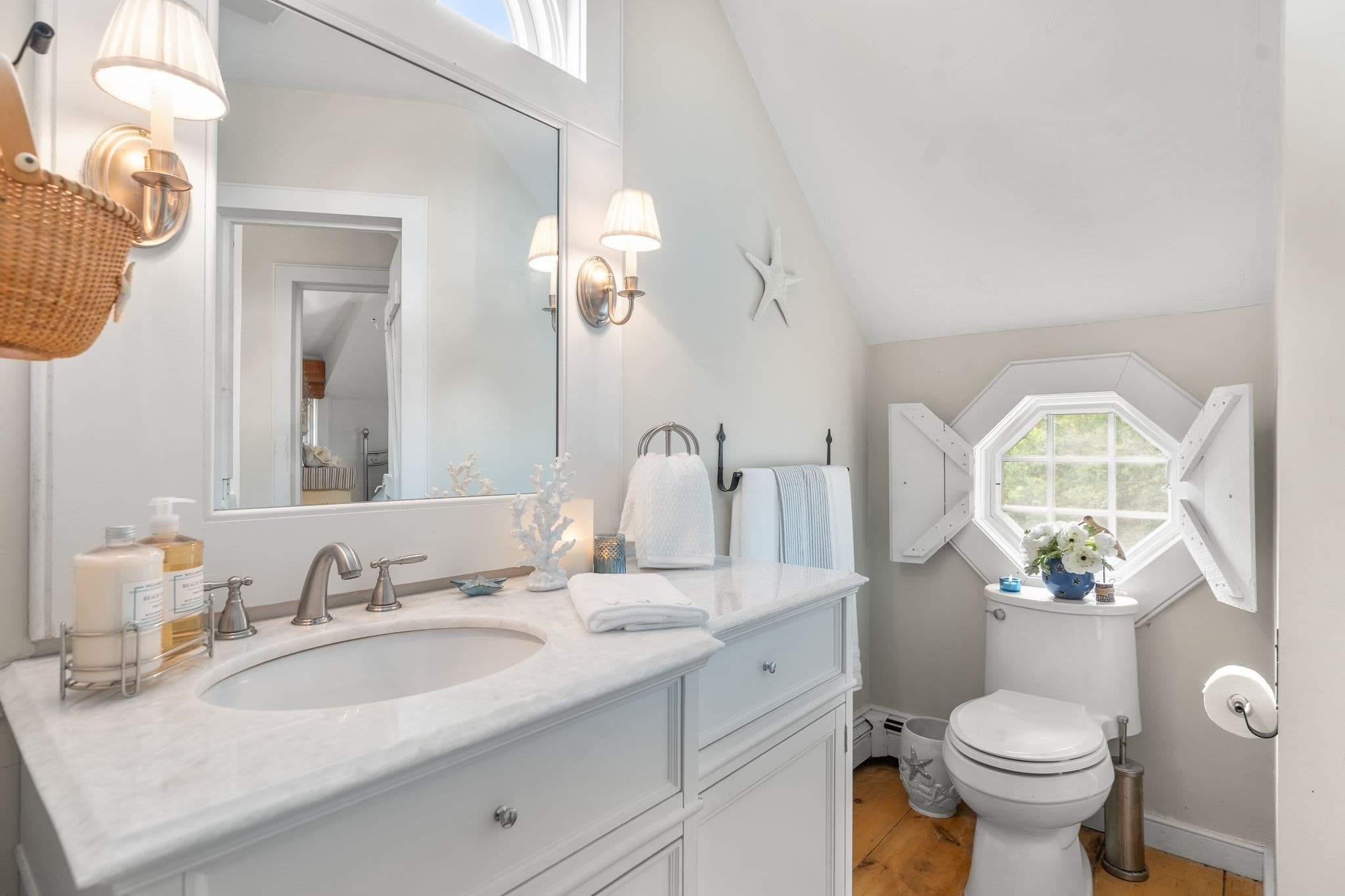 Single Family Residence at 28 Flying Cloud Cr, Mashpee MA 02649, Mashpee, photo 17 of 28