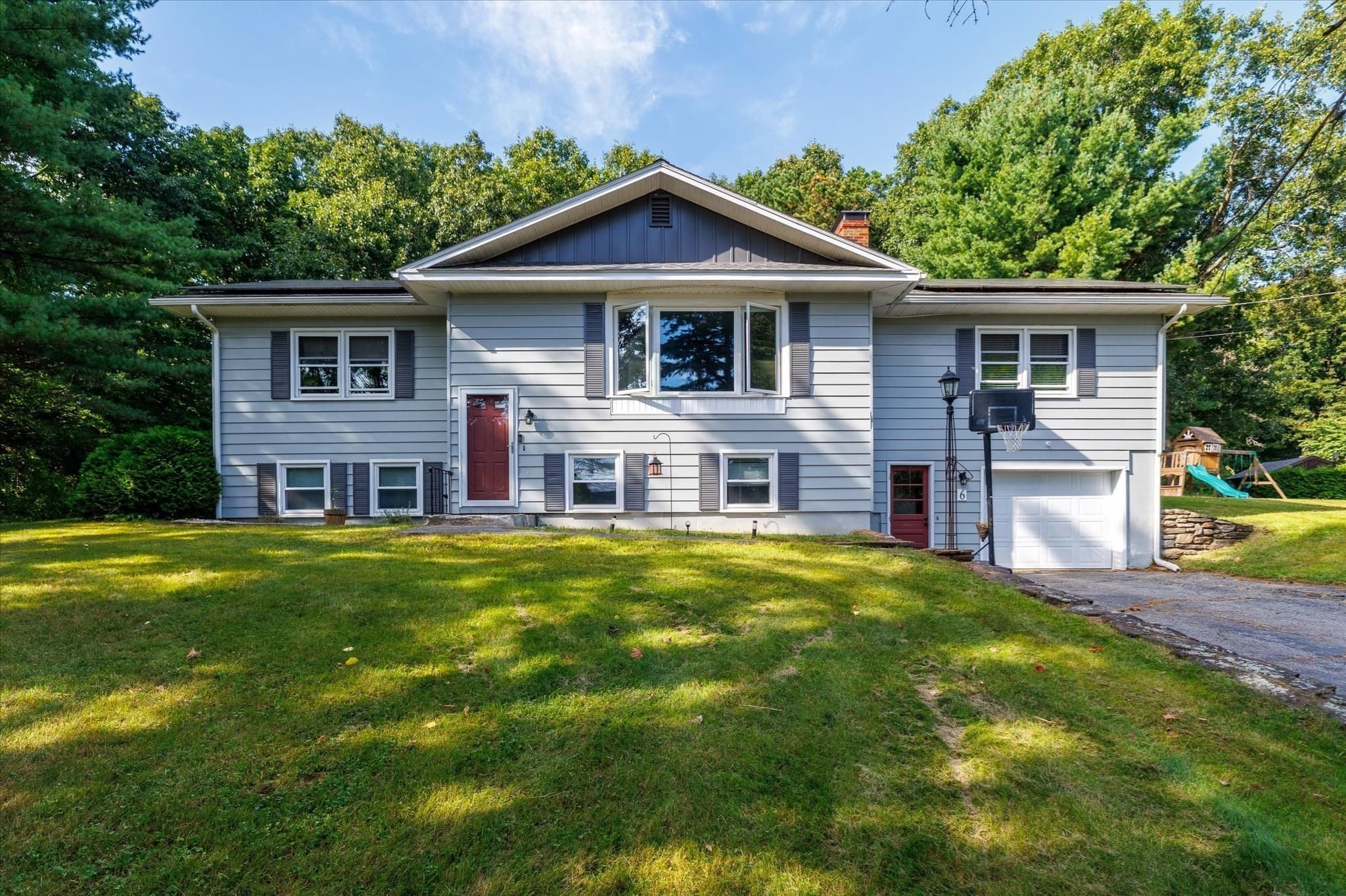 6 Hadley Path, West Brookfield MA 01585