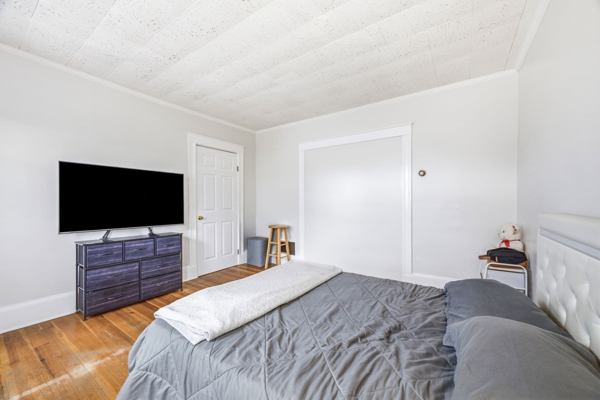 2 Family - 2 Units Up/Down at 91 Pomona Street, Revere MA 02151, Revere, photo 20 of 42
