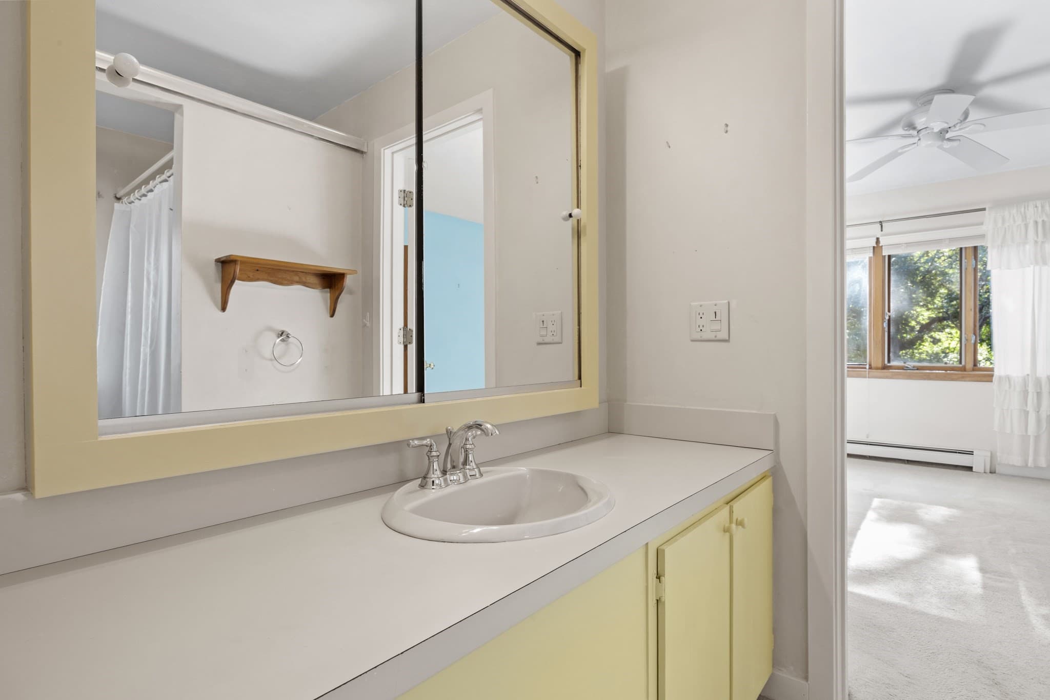 Condominium at 4 Apple Mew # 4, Sandwich MA 02563, Sandwich, photo 13 of 38