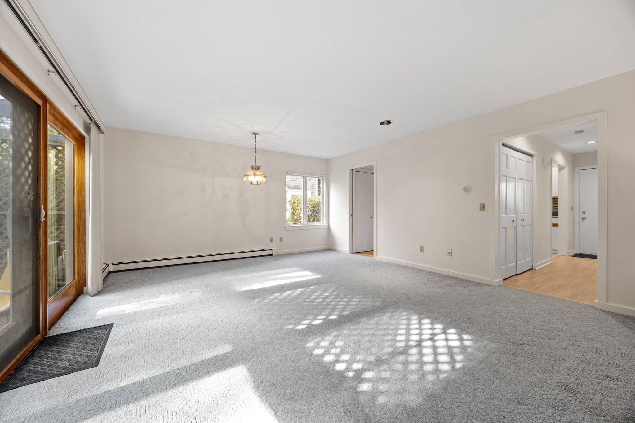 Condominium at 4 Apple Mew # 4, Sandwich MA 02563, Sandwich, photo 22 of 38