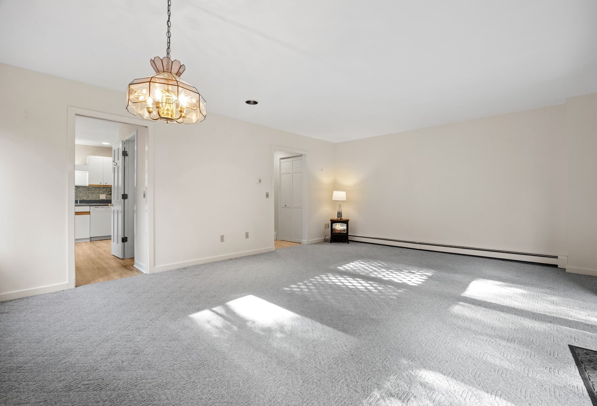 Condominium at 4 Apple Mew # 4, Sandwich MA 02563, Sandwich, photo 20 of 38