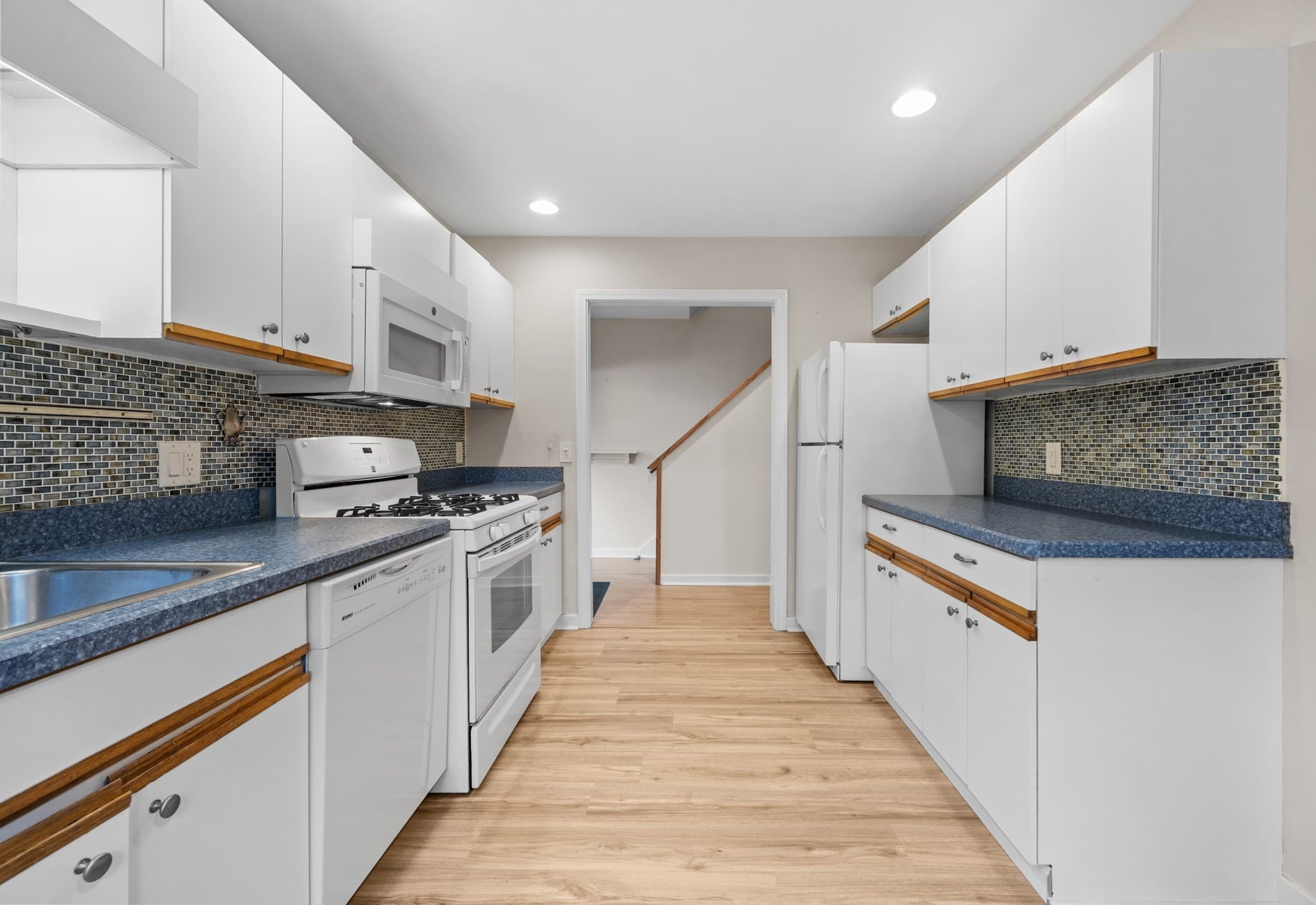Condominium at 4 Apple Mew # 4, Sandwich MA 02563, Sandwich, photo 24 of 38
