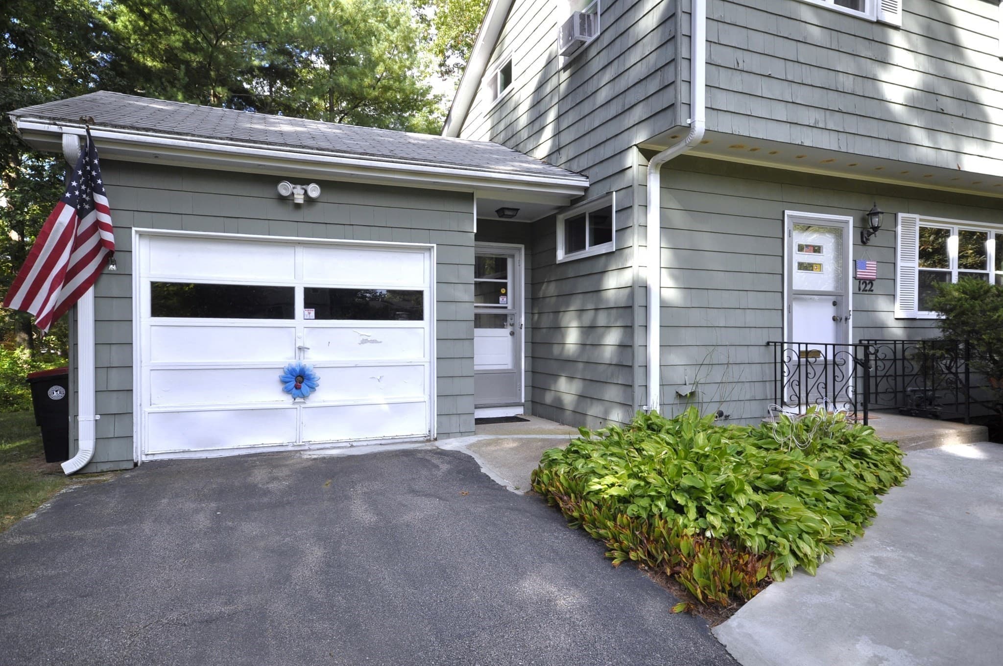 Single Family Residence at 122 Sunset Dr, Brockton MA 02301, Brockton, photo 3 of 23