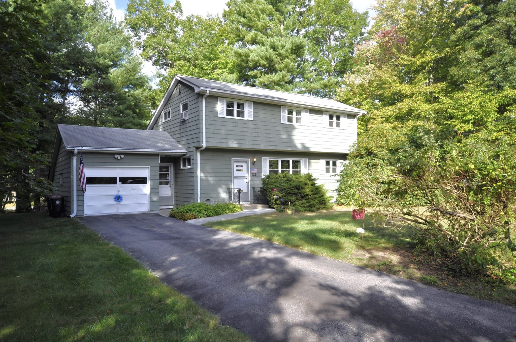 122 Sunset Dr, Brockton MA 02301