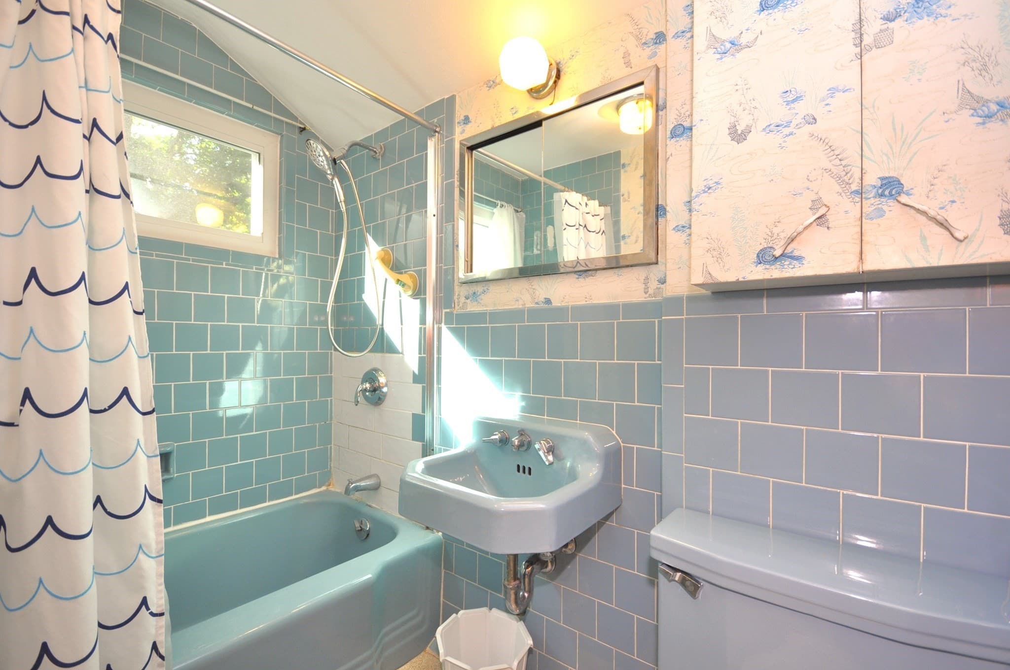 Single Family Residence at 122 Sunset Dr, Brockton MA 02301, Brockton, photo 15 of 23