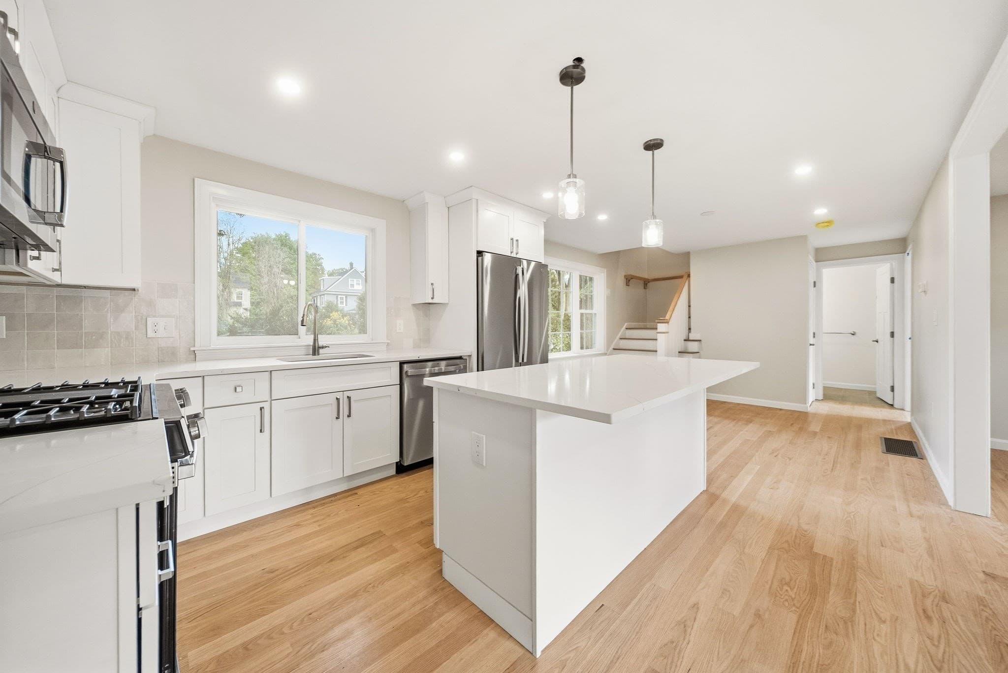 Single Family Residence at 11 Clark Ave, Walpole MA 02081, Walpole, photo 4 of 27
