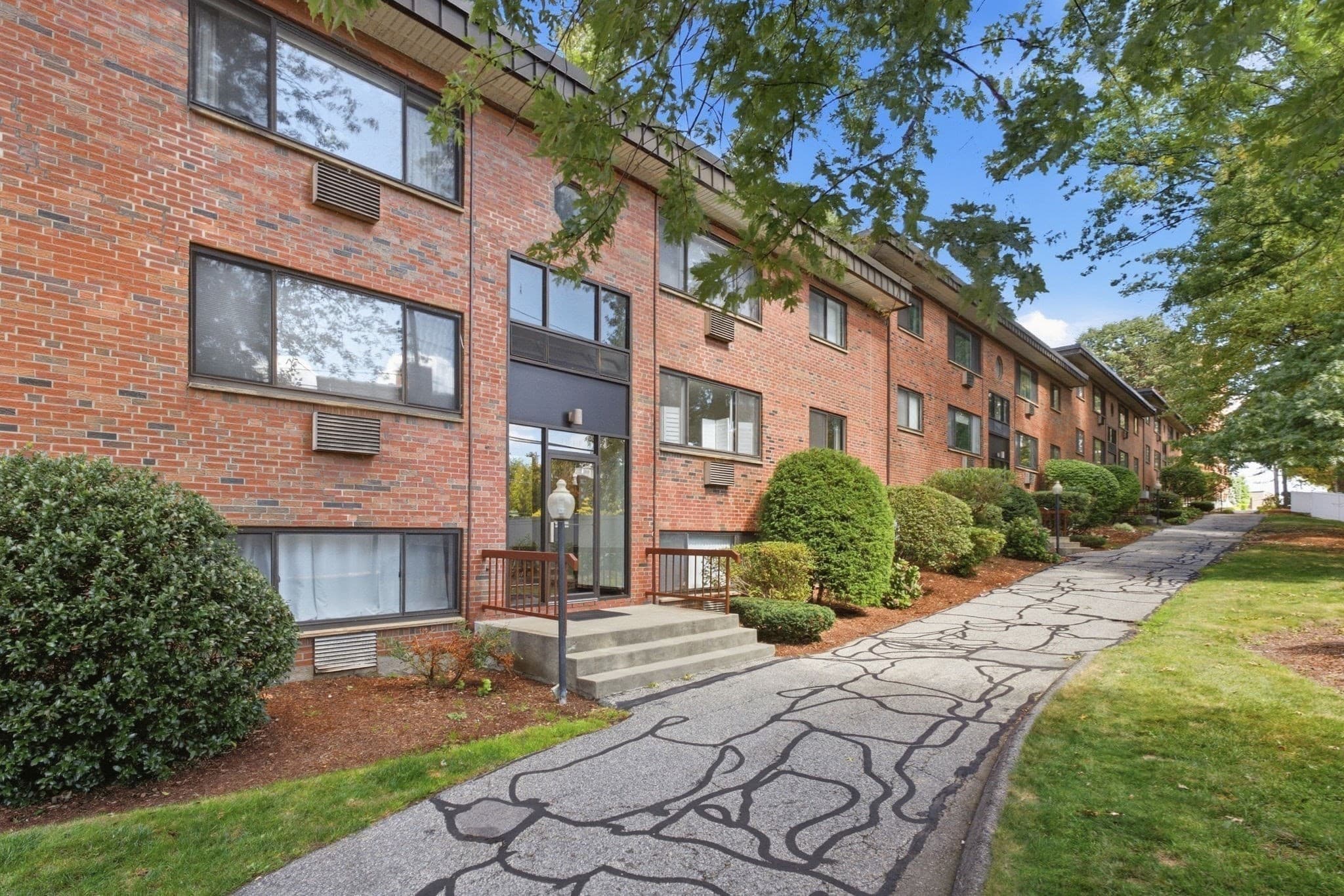 Condominium at 1323 Worcester Rd # E6, Framingham MA 01701, Framingham, photo 19 of 31