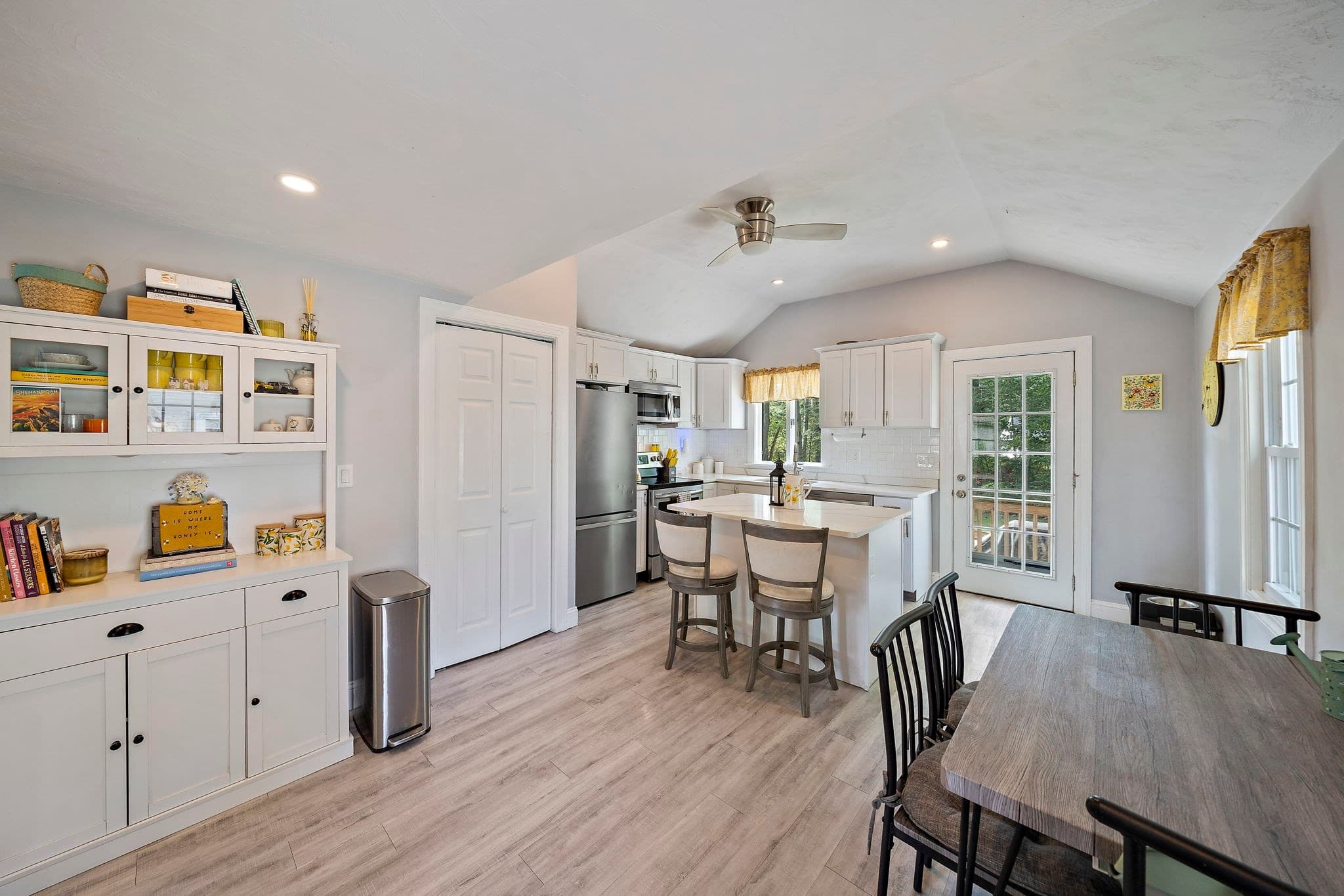 Single Family Residence at 45 Coleman St, Abington MA 02351, Abington, photo 4 of 21