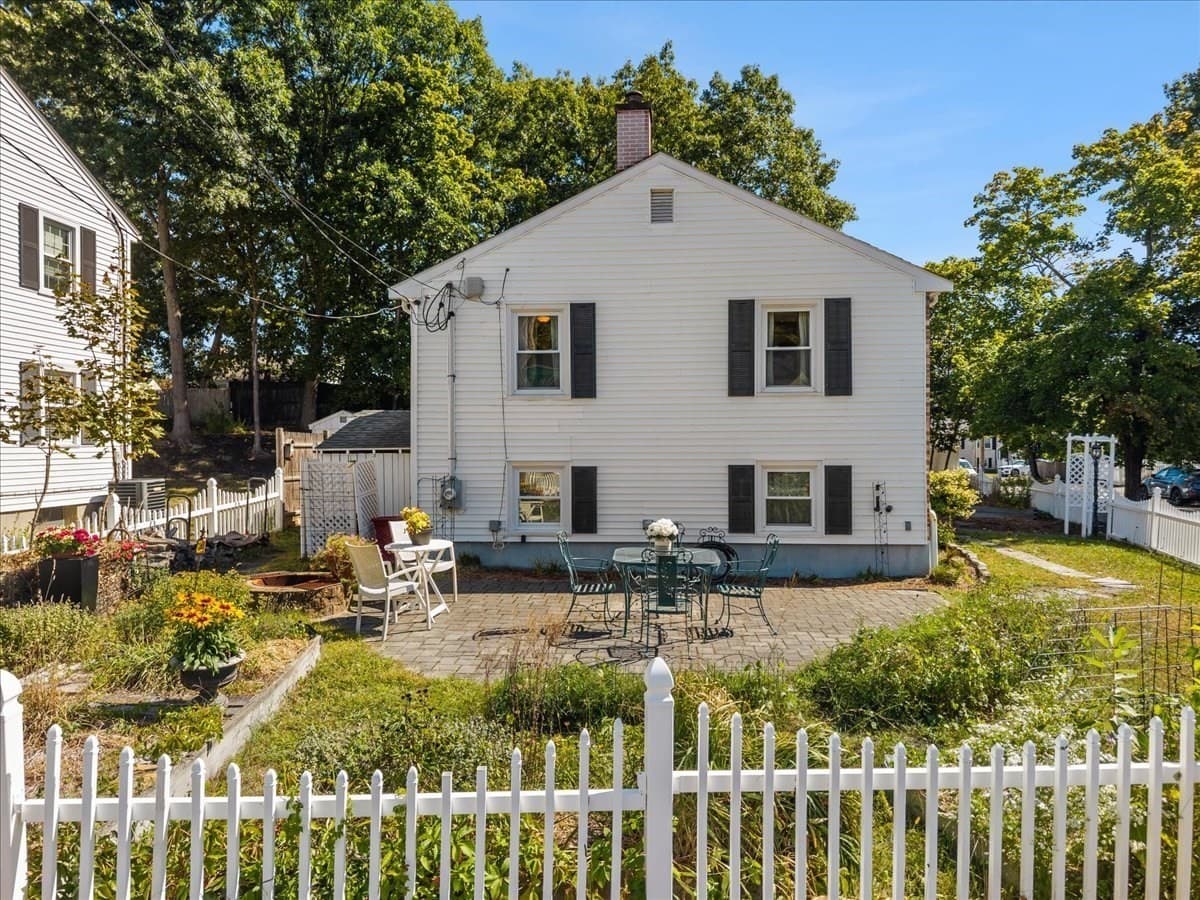 Single Family Residence at 116 Running Brook Rd., Boston MA 02132, Boston, photo 6 of 42