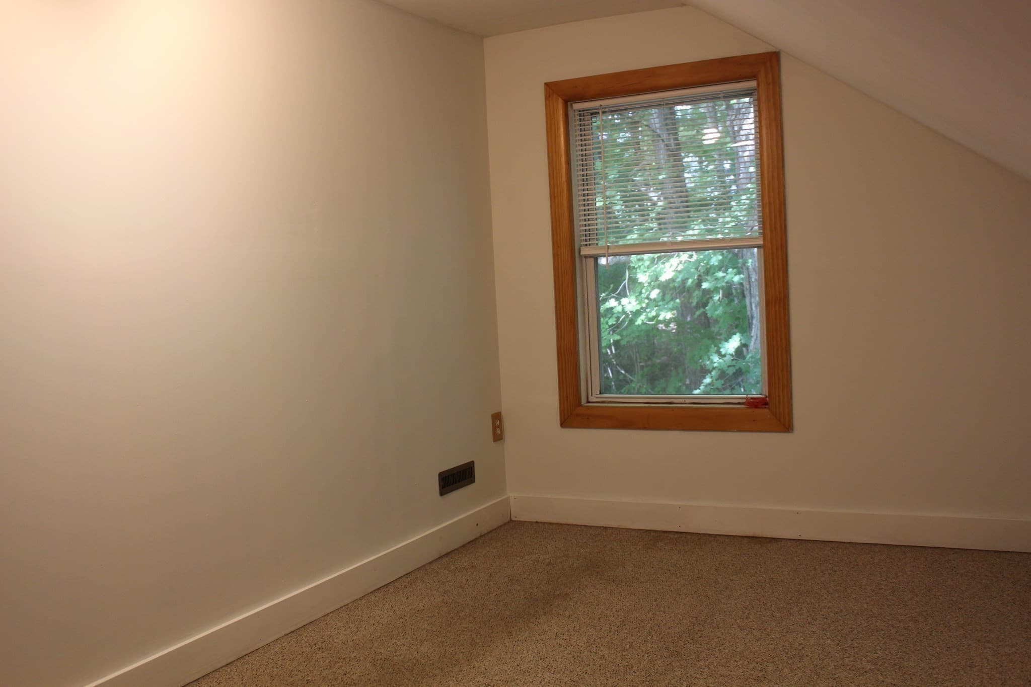 Single Family Residence at 285 Millers Falls Rd, Northfield MA 01360, Northfield, photo 16 of 29