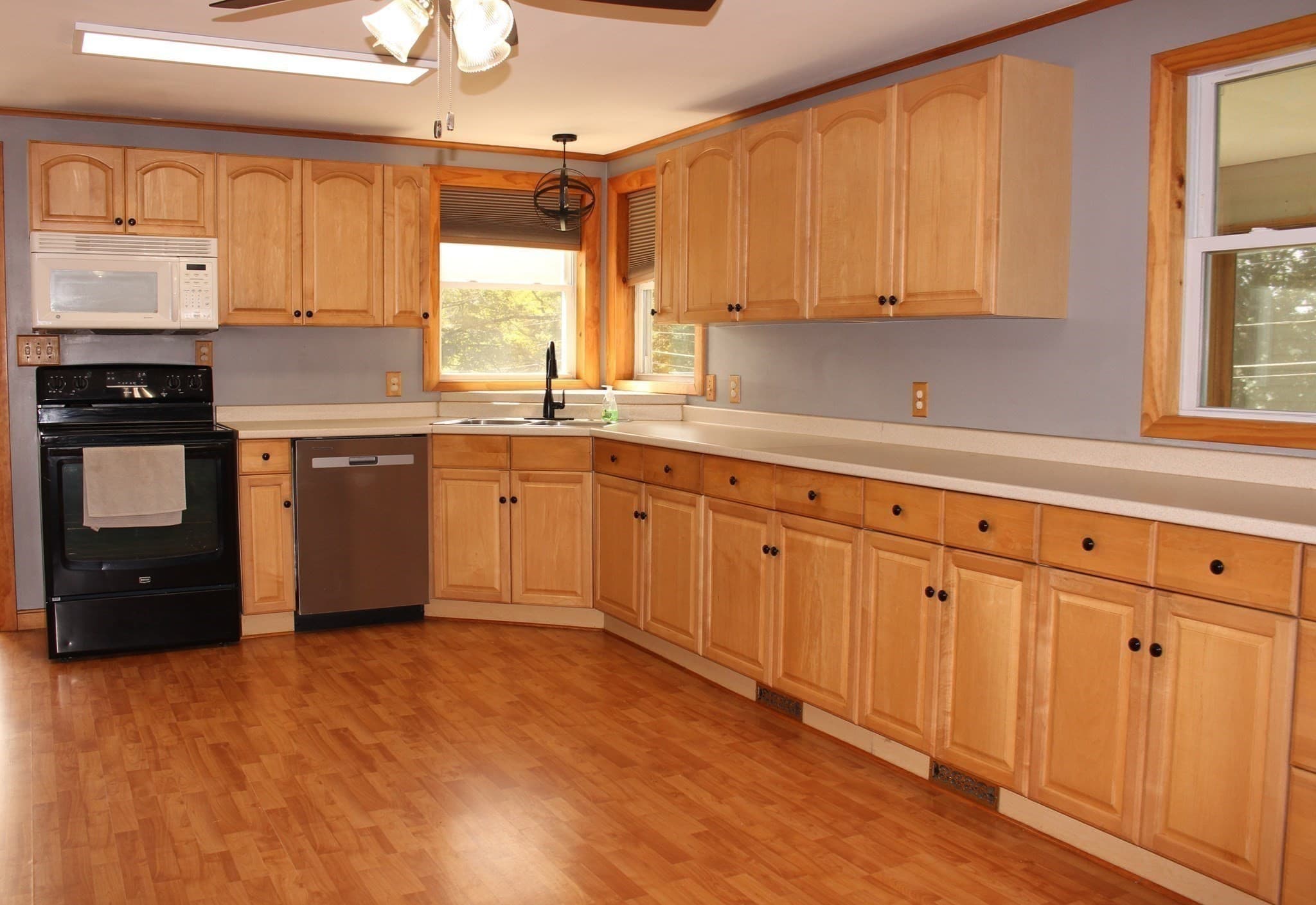 Single Family Residence at 285 Millers Falls Rd, Northfield MA 01360, Northfield, photo 3 of 29
