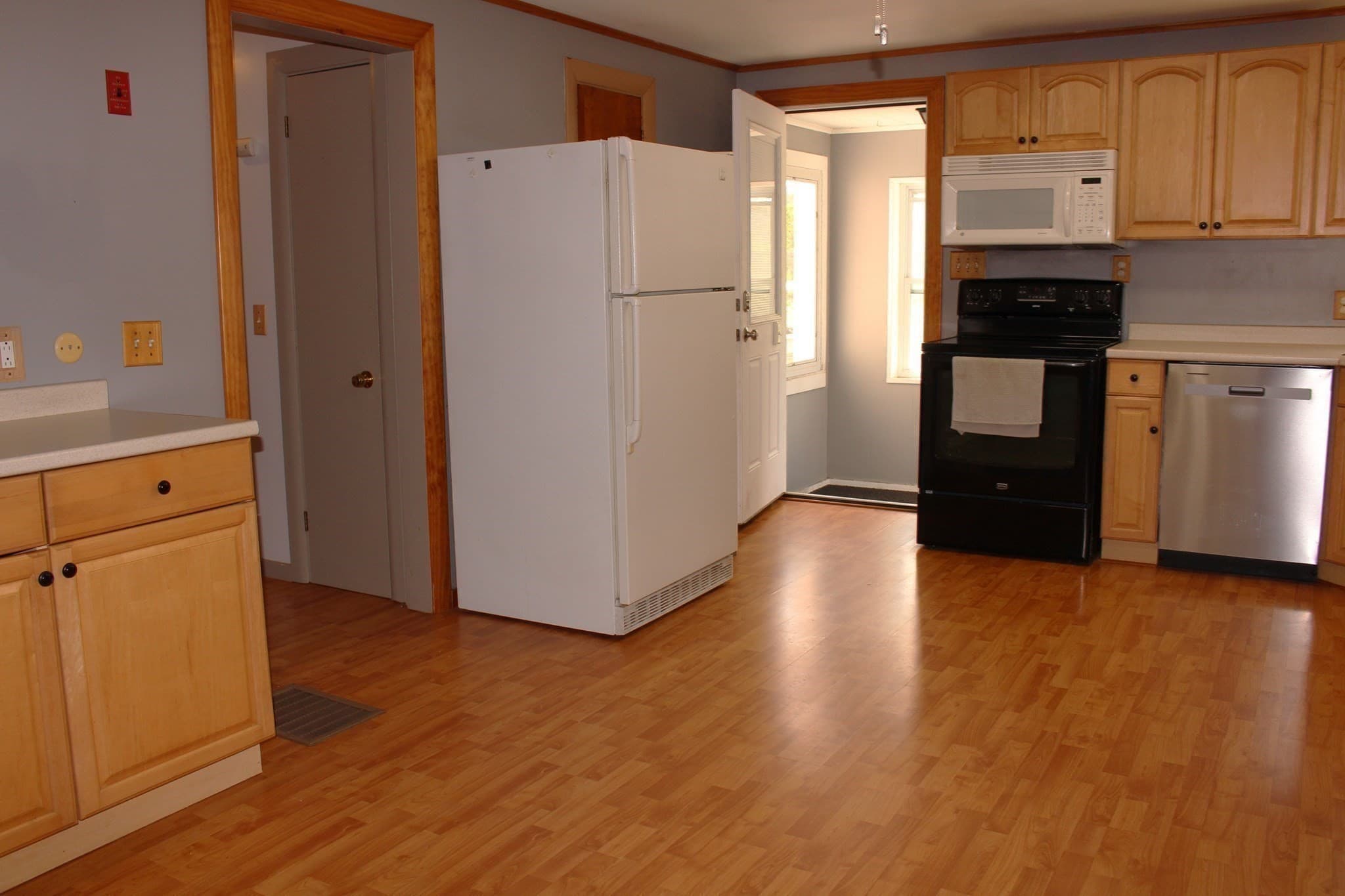 Single Family Residence at 285 Millers Falls Rd, Northfield MA 01360, Northfield, photo 4 of 29