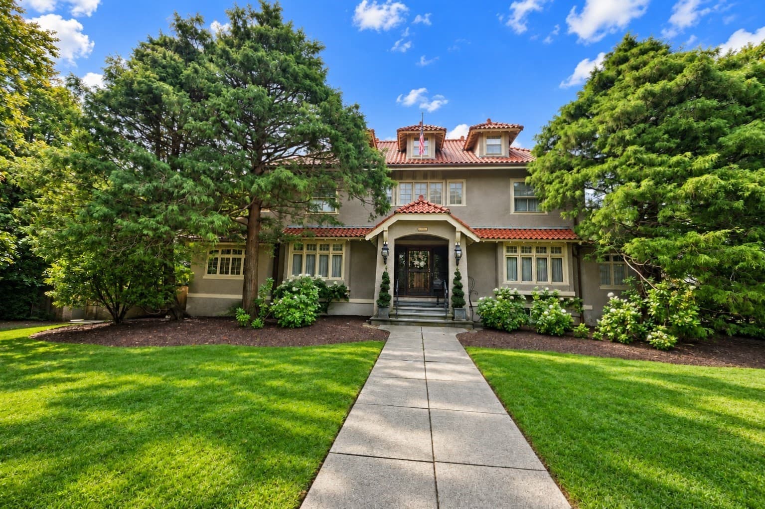 131 Fair Oaks Park, Needham MA 02492