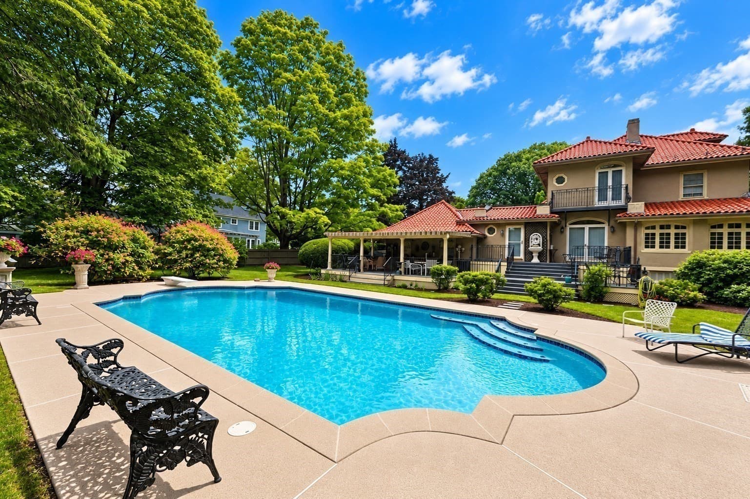 Single Family Residence at 131 Fair Oaks Park, Needham MA 02492, Needham, photo 5 of 37