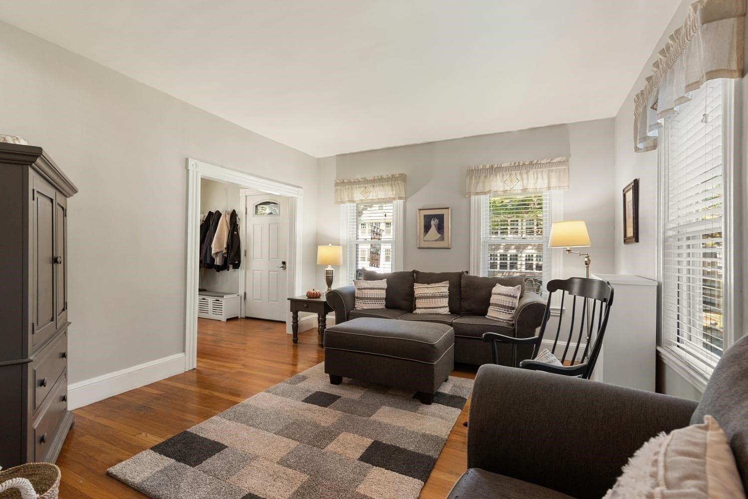 Single Family Residence at 5 Walnut St, Wakefield MA 01880, Wakefield, photo 13 of 35