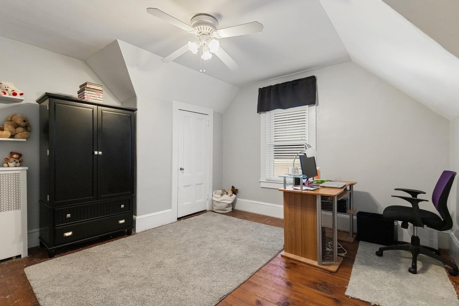 Single Family Residence at 5 Walnut St, Wakefield MA 01880, Wakefield, photo 29 of 35