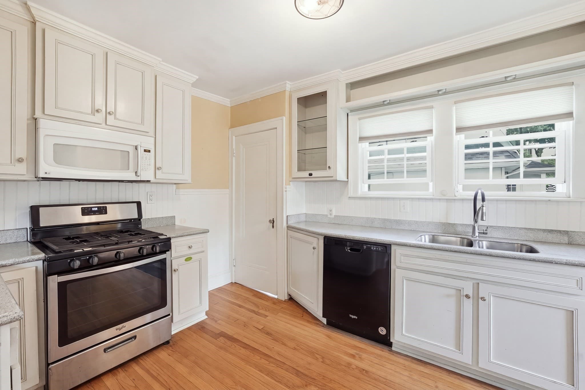 Single Family Residence at 45 Bronson Ter, Springfield MA 01108, Springfield, photo 6 of 42