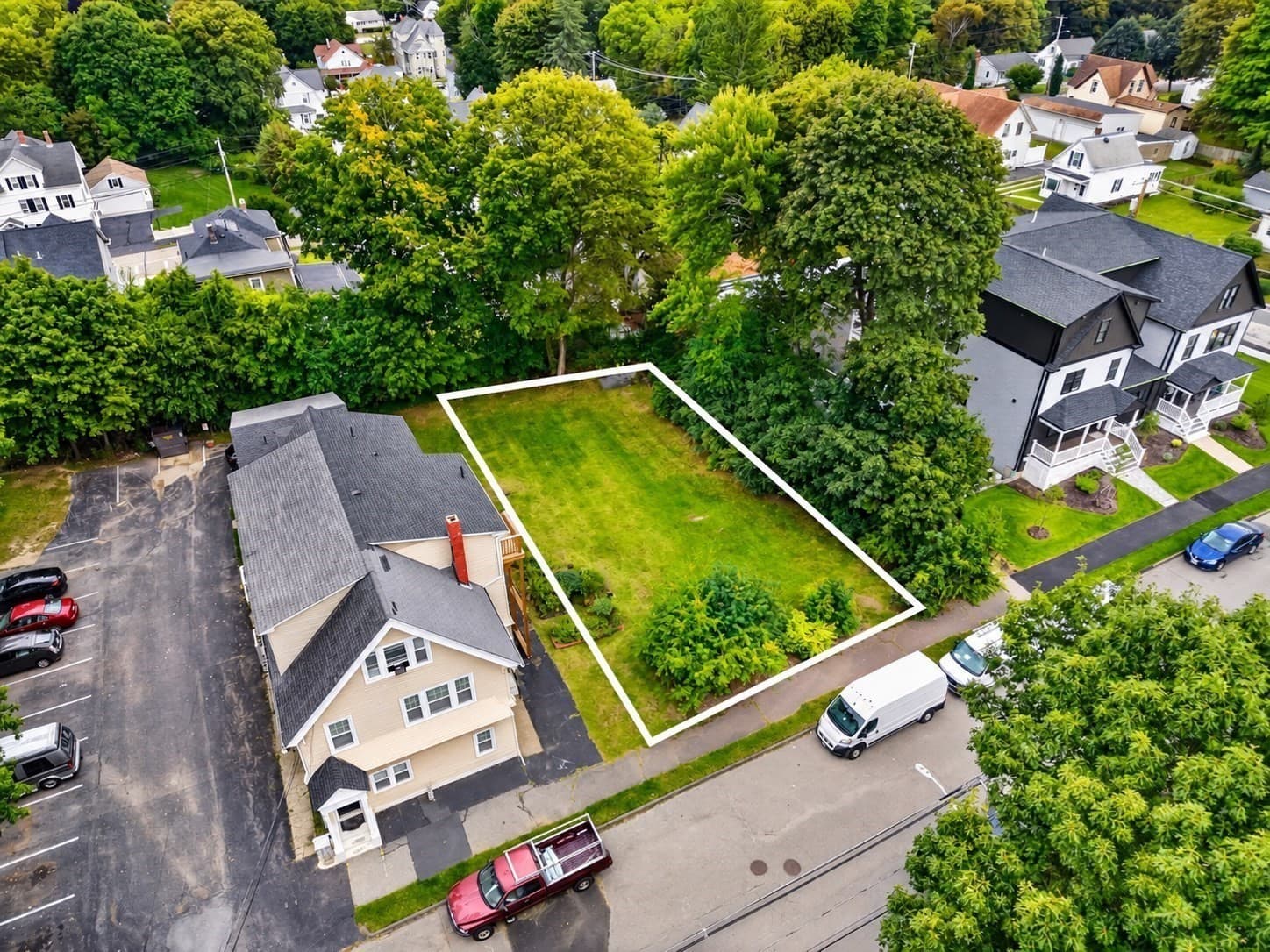 Residential at 93 Alvarado Ave, Worcester MA 01604, Worcester, photo 2 of 5