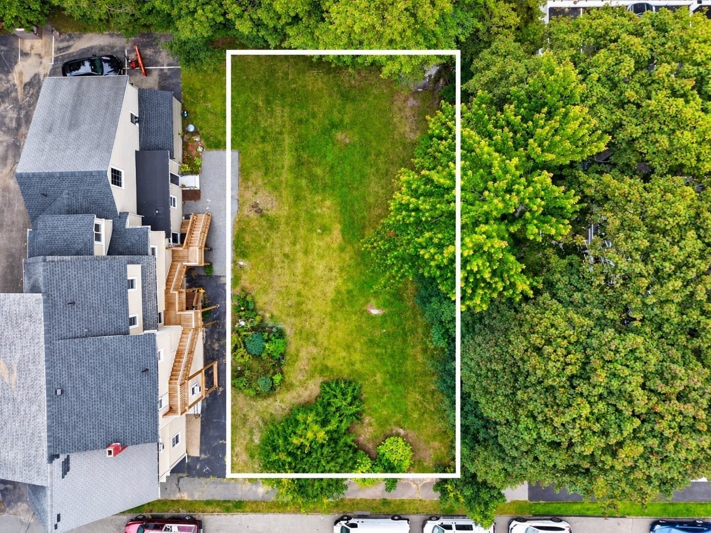 Residential at 93 Alvarado Ave, Worcester MA 01604, Worcester, photo 3 of 5