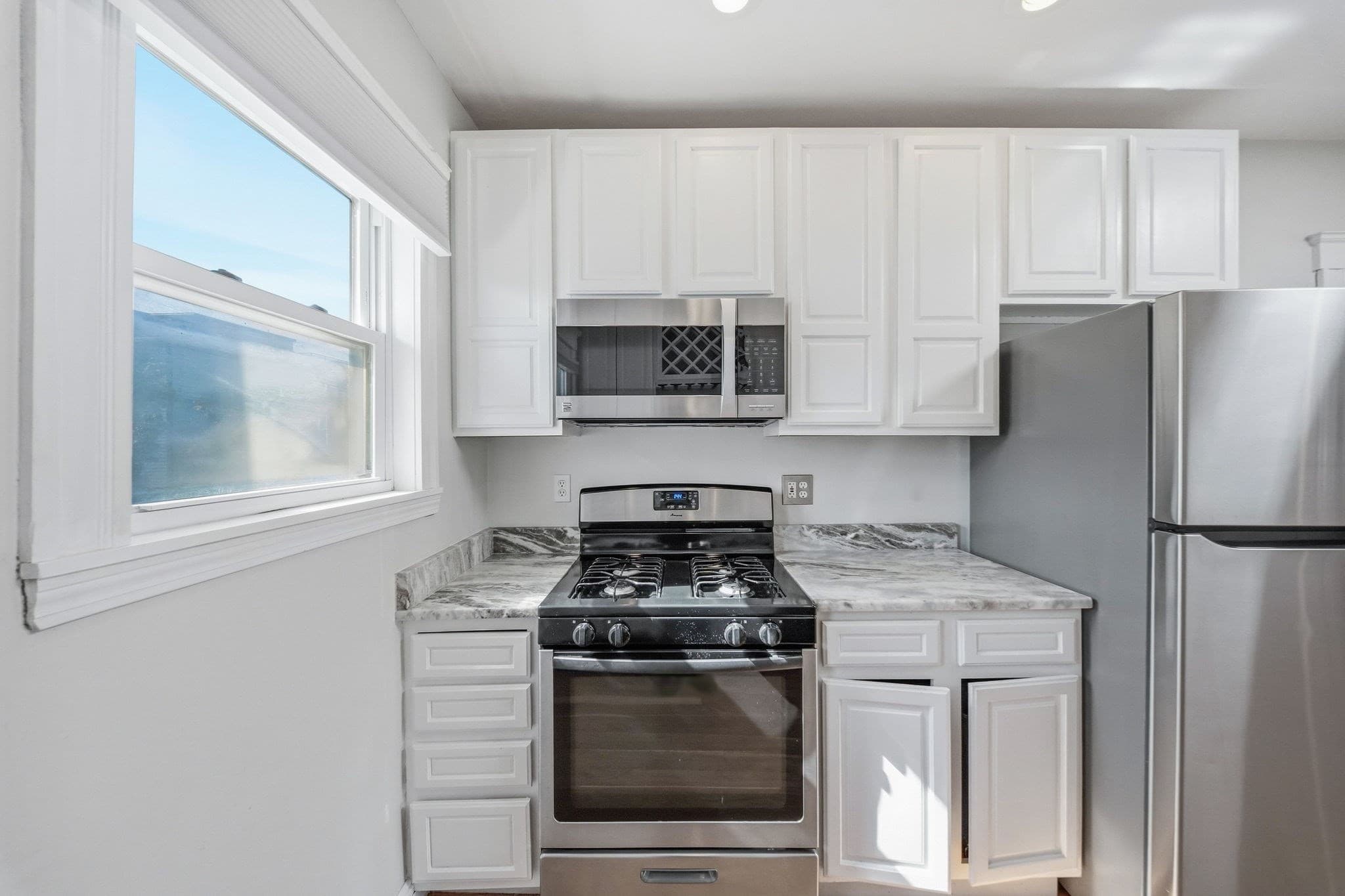 Condominium at 103 Welles Ave # 3R, Boston MA 02124, Boston, photo 13 of 26