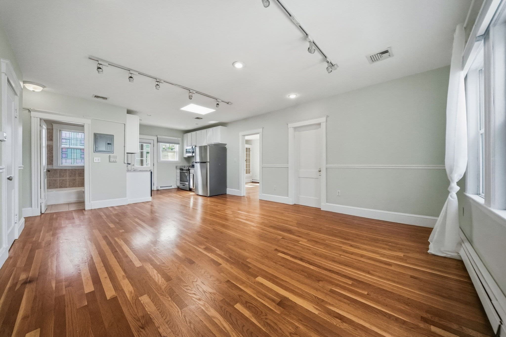 Condominium at 103 Welles Ave # 3R, Boston MA 02124, Boston, photo 7 of 26