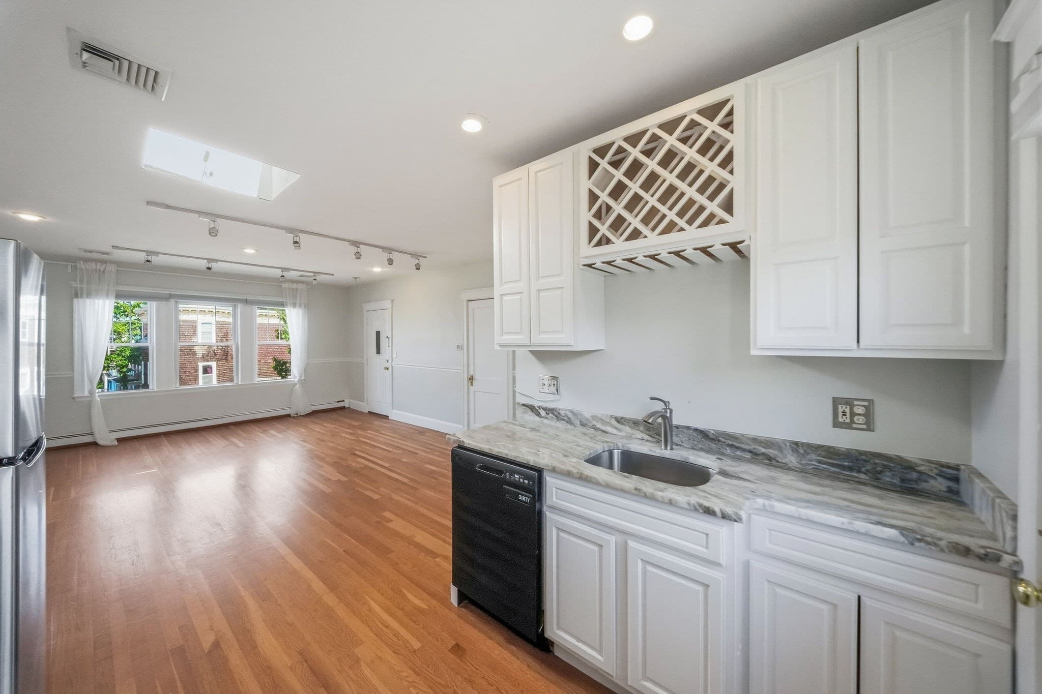 Condominium at 103 Welles Ave # 3R, Boston MA 02124, Boston, photo 10 of 26