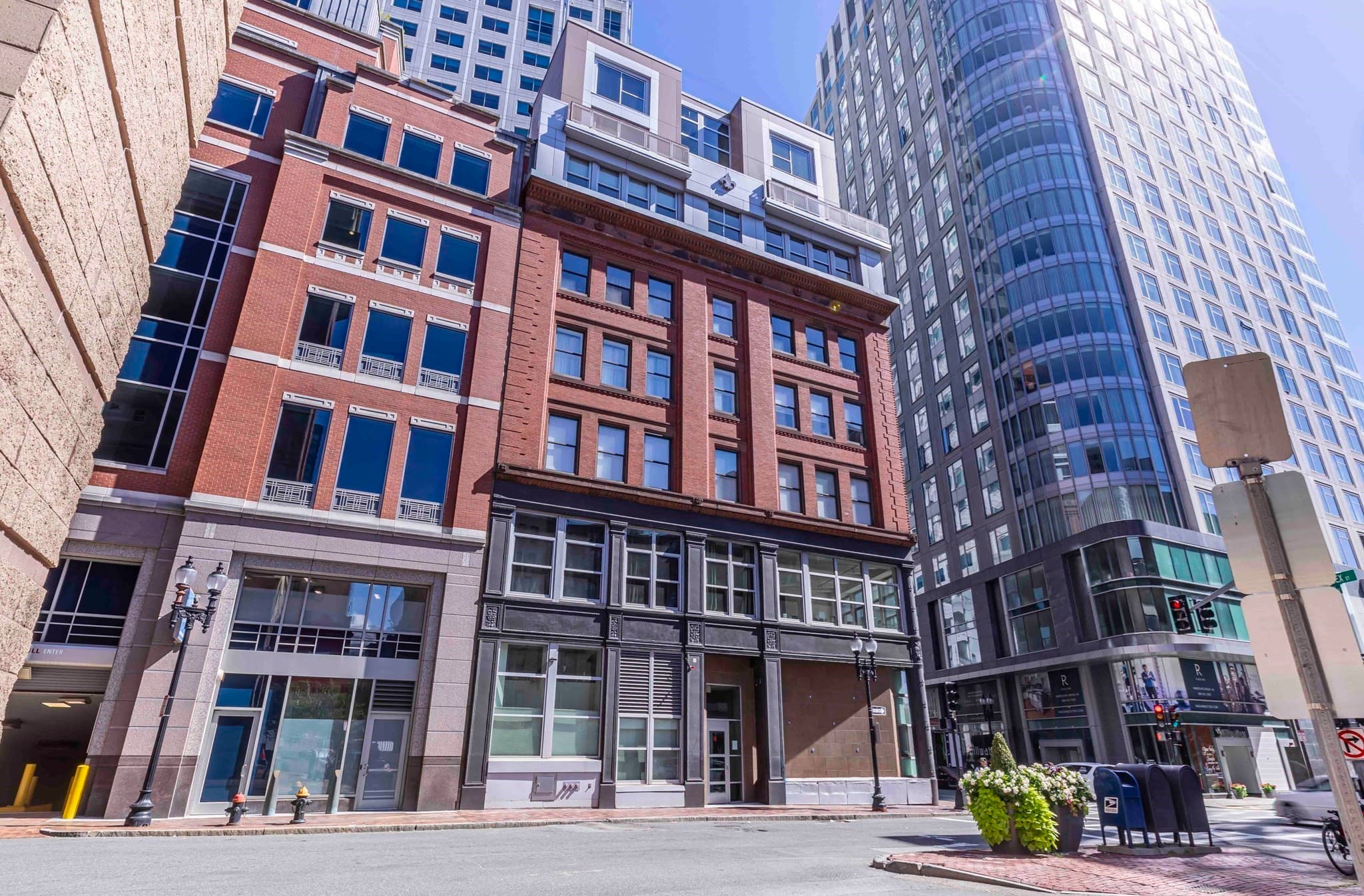 Condominium at 88 Kingston St # 2D, Boston MA 02111, Boston, photo 25 of 26