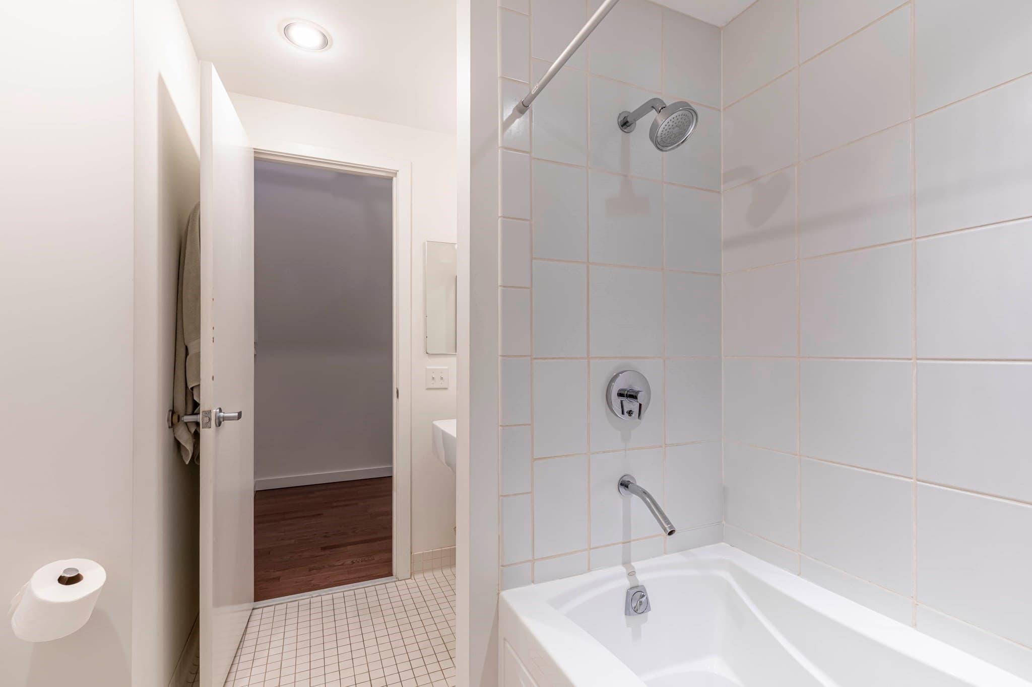 Condominium at 88 Kingston St # 2D, Boston MA 02111, Boston, photo 21 of 26