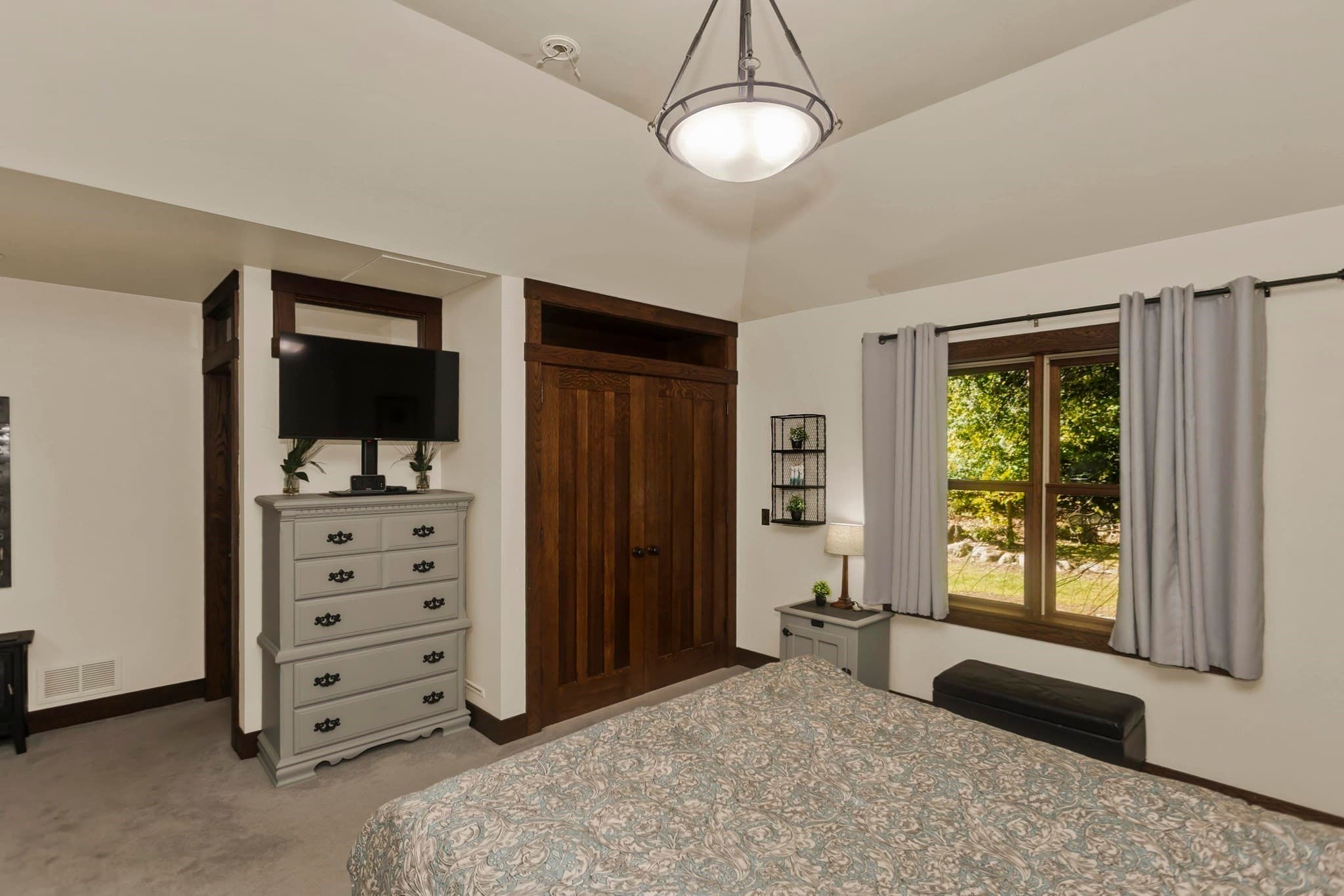 Single Family Residence at 668 North Farms Road, Northampton MA 01062, Northampton, photo 14 of 42