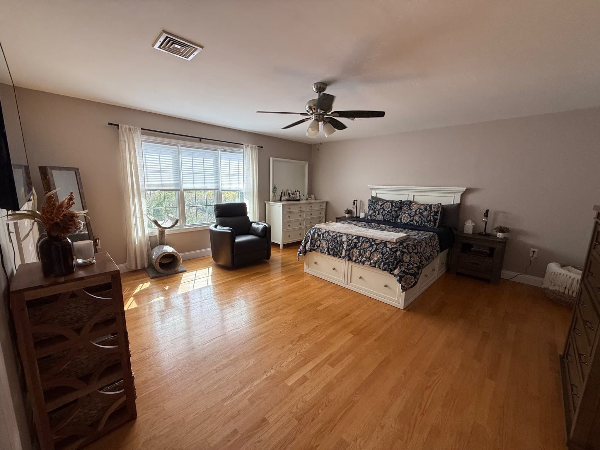 Condominium at 700 Lees River Ave # 12, Somerset MA 02725, Somerset, photo 14 of 30
